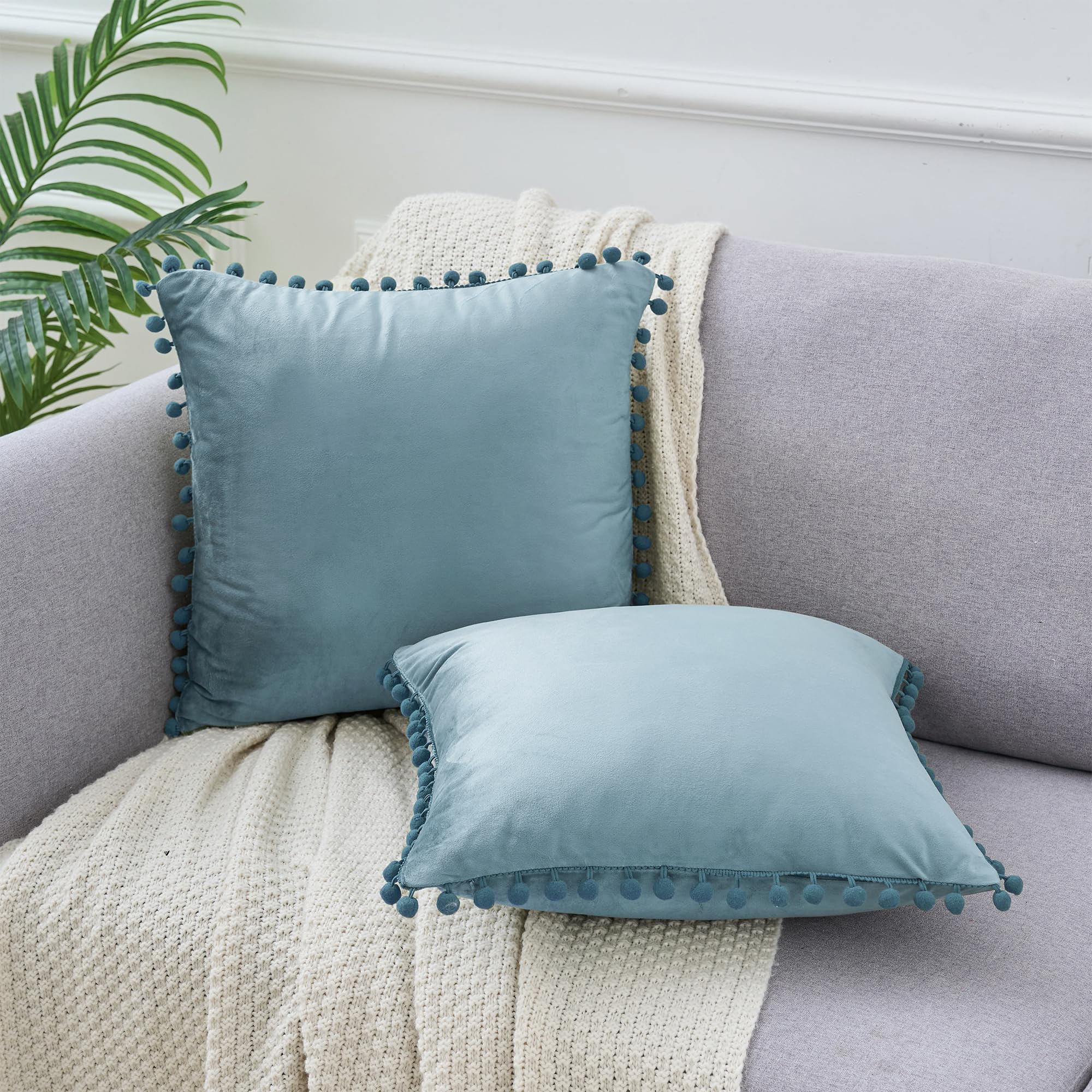 Uxcell Pack of 2 Velvet Throw Pillow Covers with Pompoms Decorative Pillow Cases Fringe Cushion Covers Velvet Square Sham for Farmhouse Bedroom Living Room Blue 40 x 40 cm - Image 2
