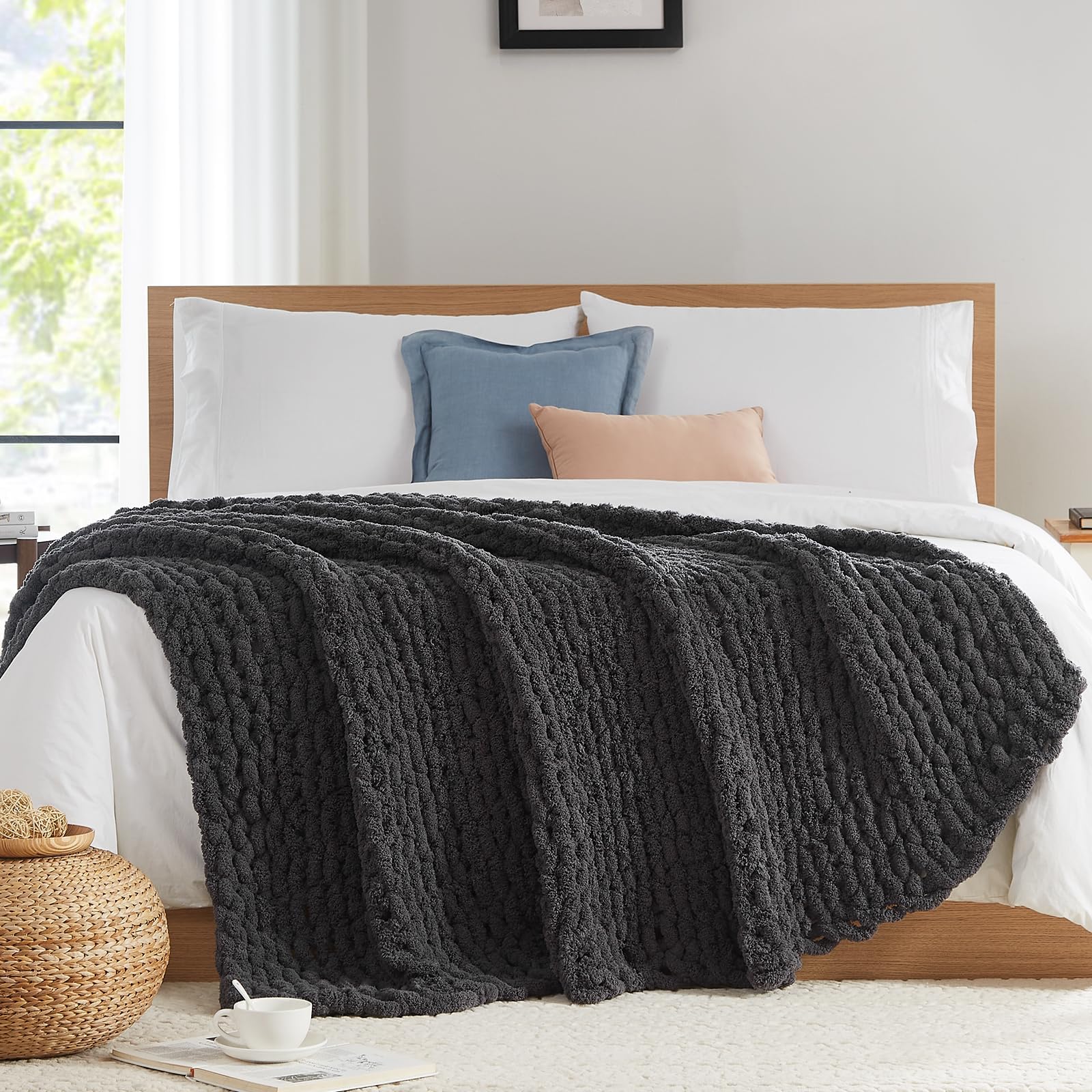 L'AGRATY Chunky Knit Blanket Throw,Soft Chenille Yarn Throw Blanket 200x220cm，Handmade Cable Knit Crochet Blanket,Large Knit Blankets Throw Blanket for Couch Bed Home Decor (Super King,Charcoal Grey)