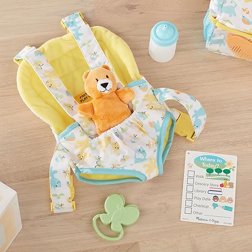 Miniatura 4 de Melissa & Doug Mine to Love - Juego de portador para muñecas de bebé con oso de juguete, botella, sonajero, tarjeta de actividad