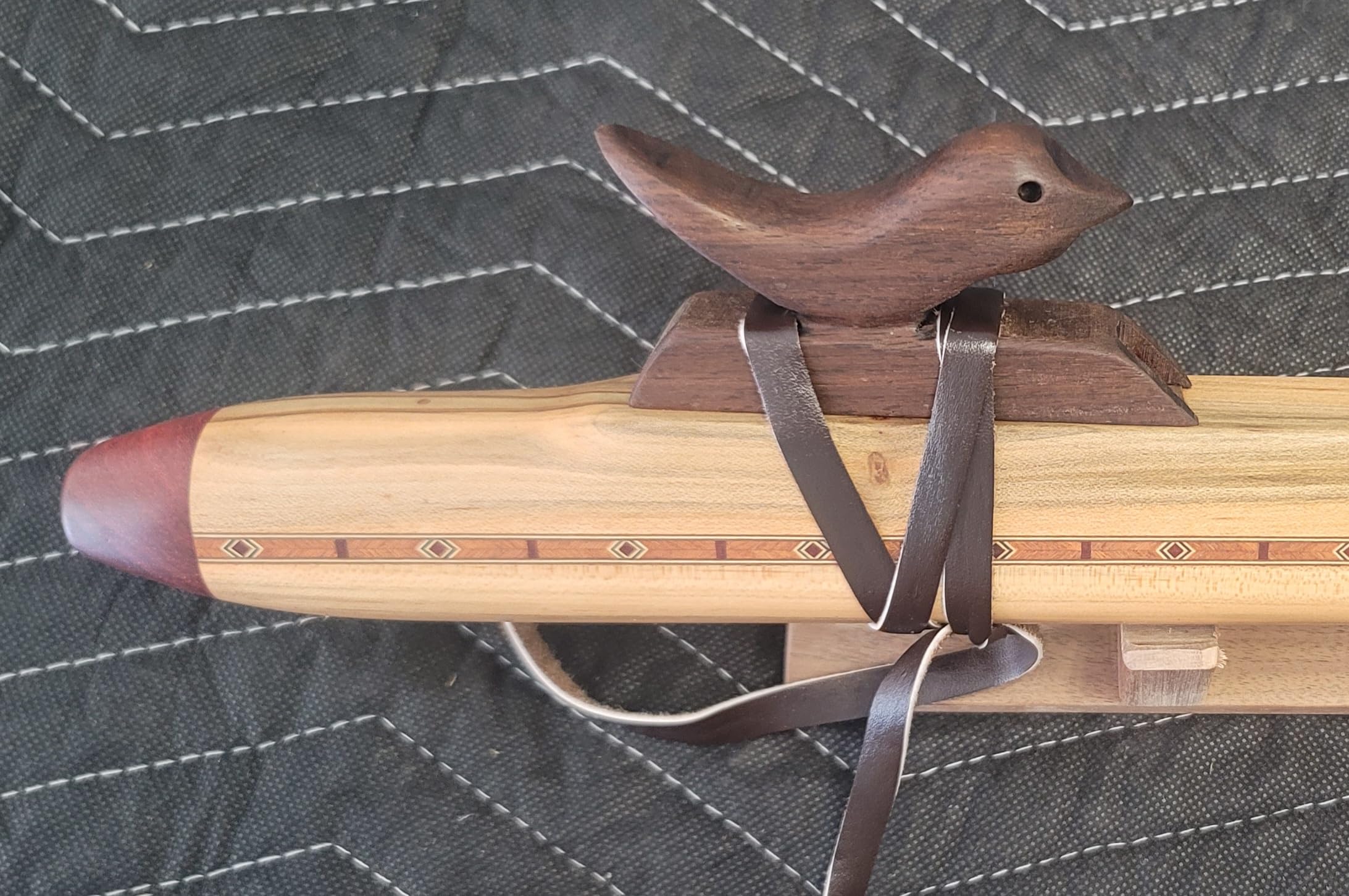 Native American Flute spaulted maple Wood key of D - sounds incredible