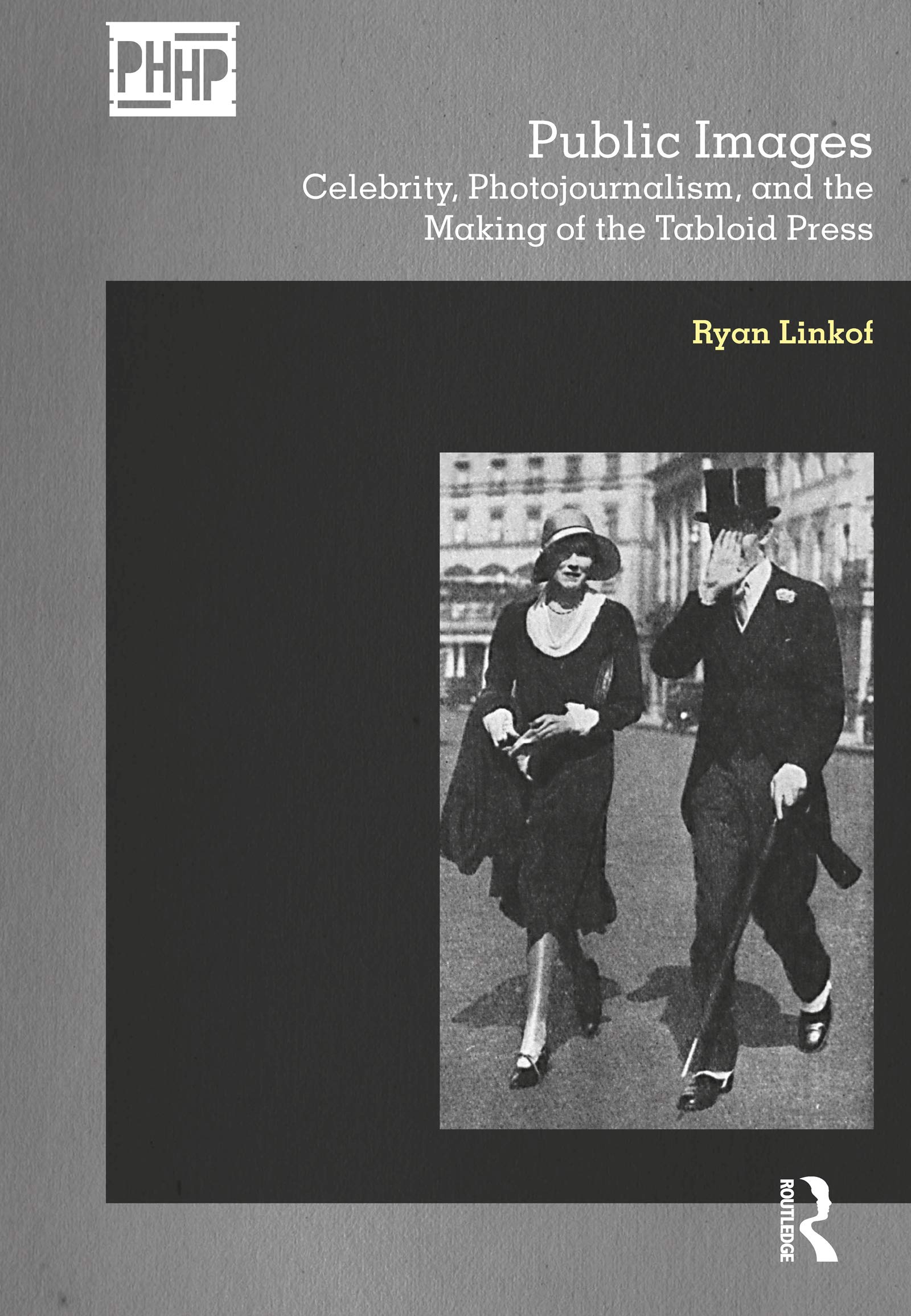 Public Images et l'histoire de la presse tabloïd par le photojournalisme