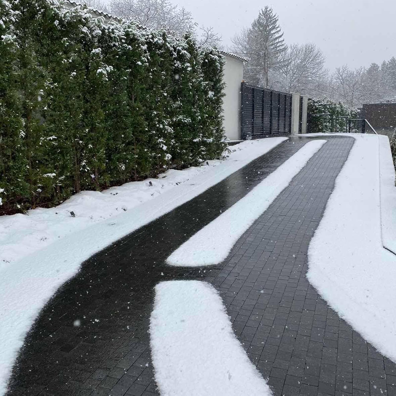 Riscaldamento da 10,6 m², 400 V, 400 Watt/m², riscaldamento per rampe, parcheggi, vialetti in garage, tappetino riscaldante per fusione di ghiaccio e neve, per asfalto in ghisa, massetto in