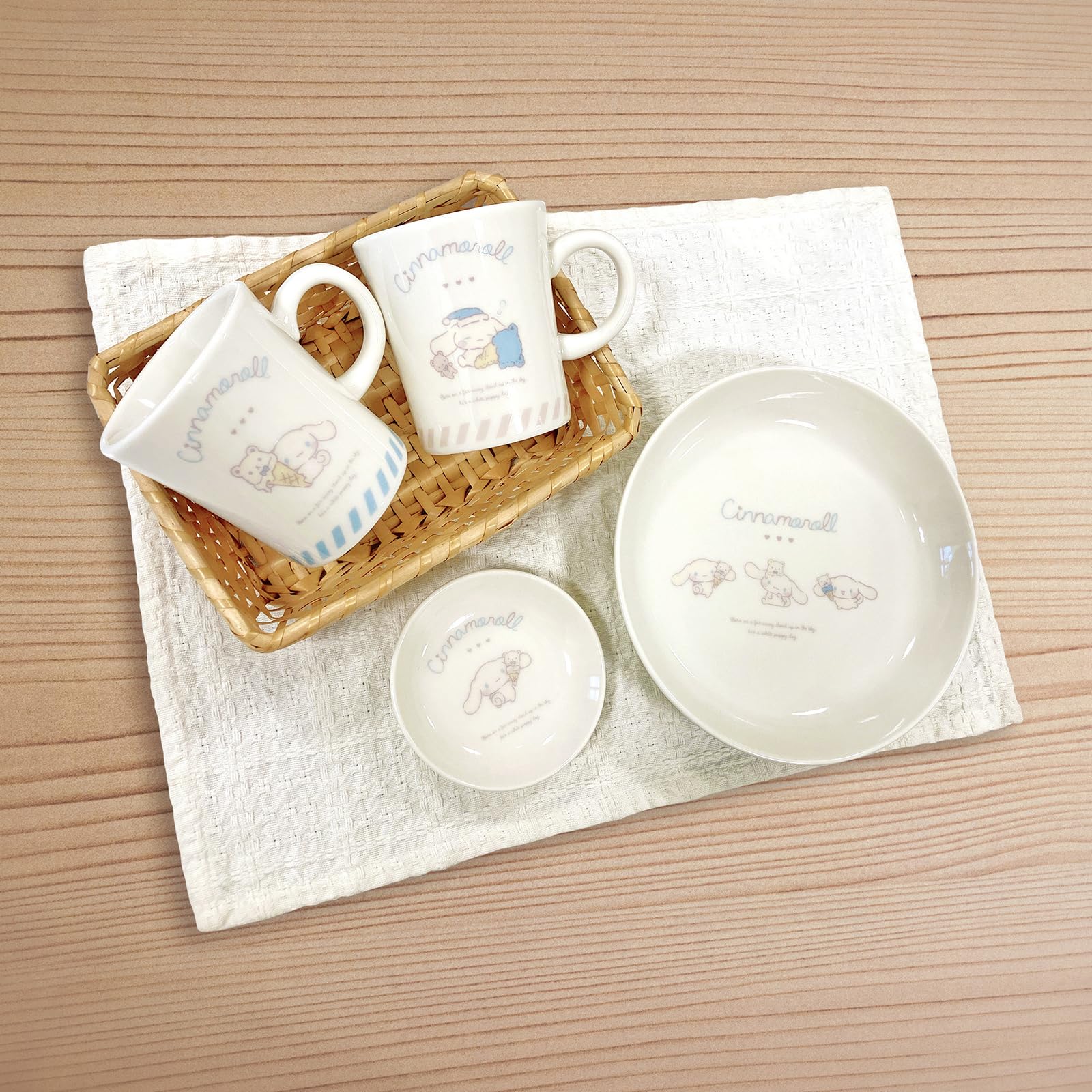 Amazon｜サンリオ(sanrio) 「 シナモロール 」 シナモン 皿 パスタ皿