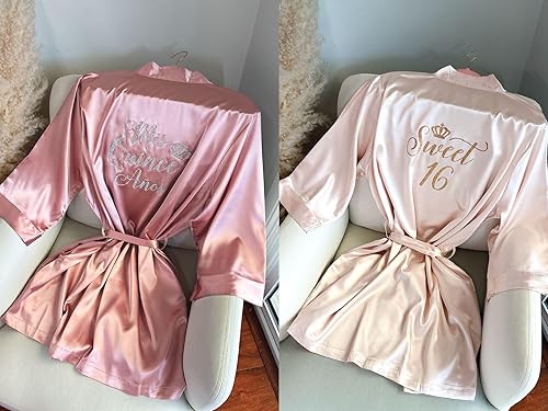 Miniatura 2 de Custom Glitter Short Robe with Crown, Tiara, Diamond Ring, Personalized Satin Robe For Bridesmaids or Quinceañera Sweet Sixteen Birthday Parties,
