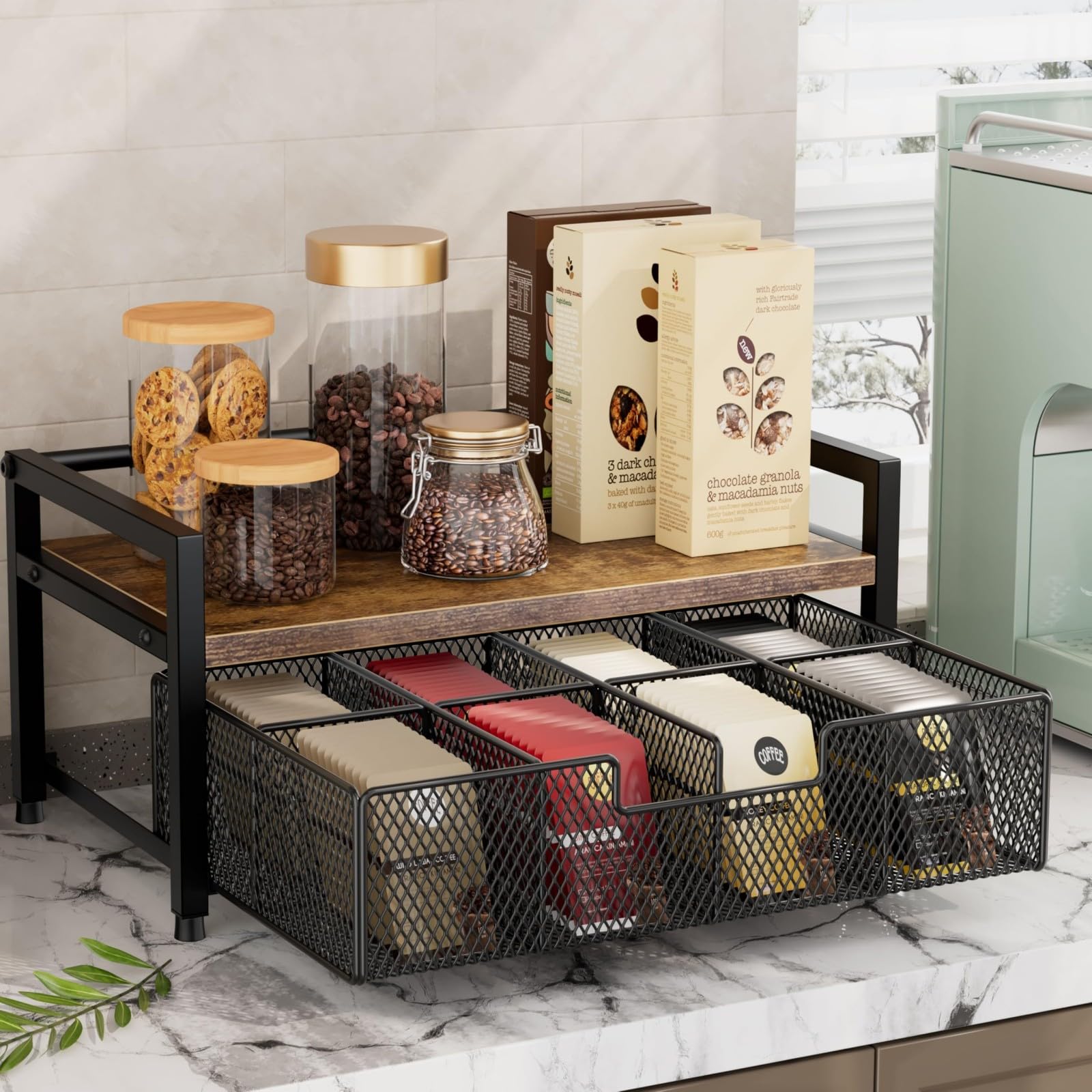 Organiseur de tiroir avec 8 compartiments pour une organisation facile du café et des accessoires dans la cuisine. Rangement élégant