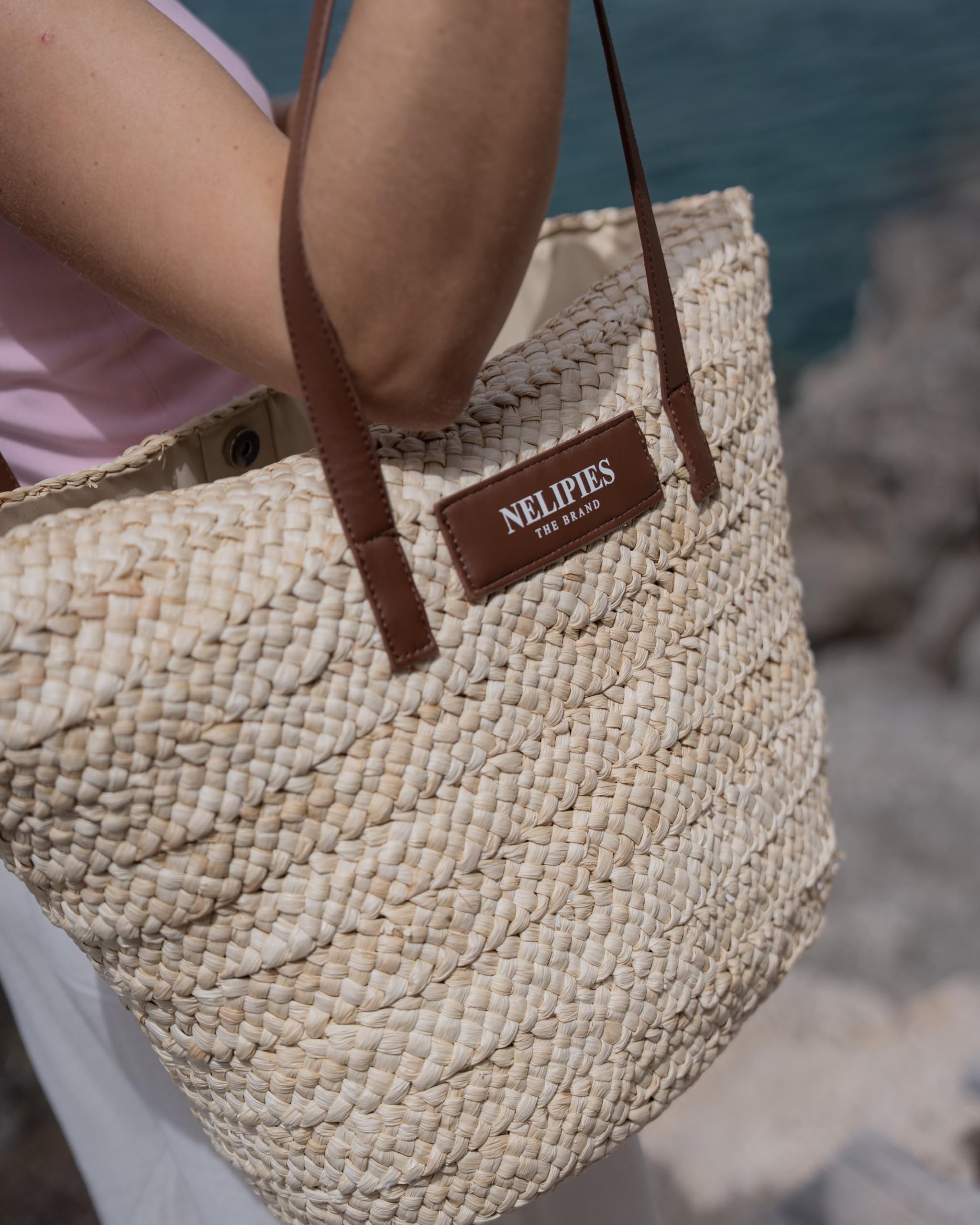 Korbtasche aus Stroh, Strandtasche mit Lederdetails, 59 x 32 cm, Handgeflochten, für Strand und Freizeit