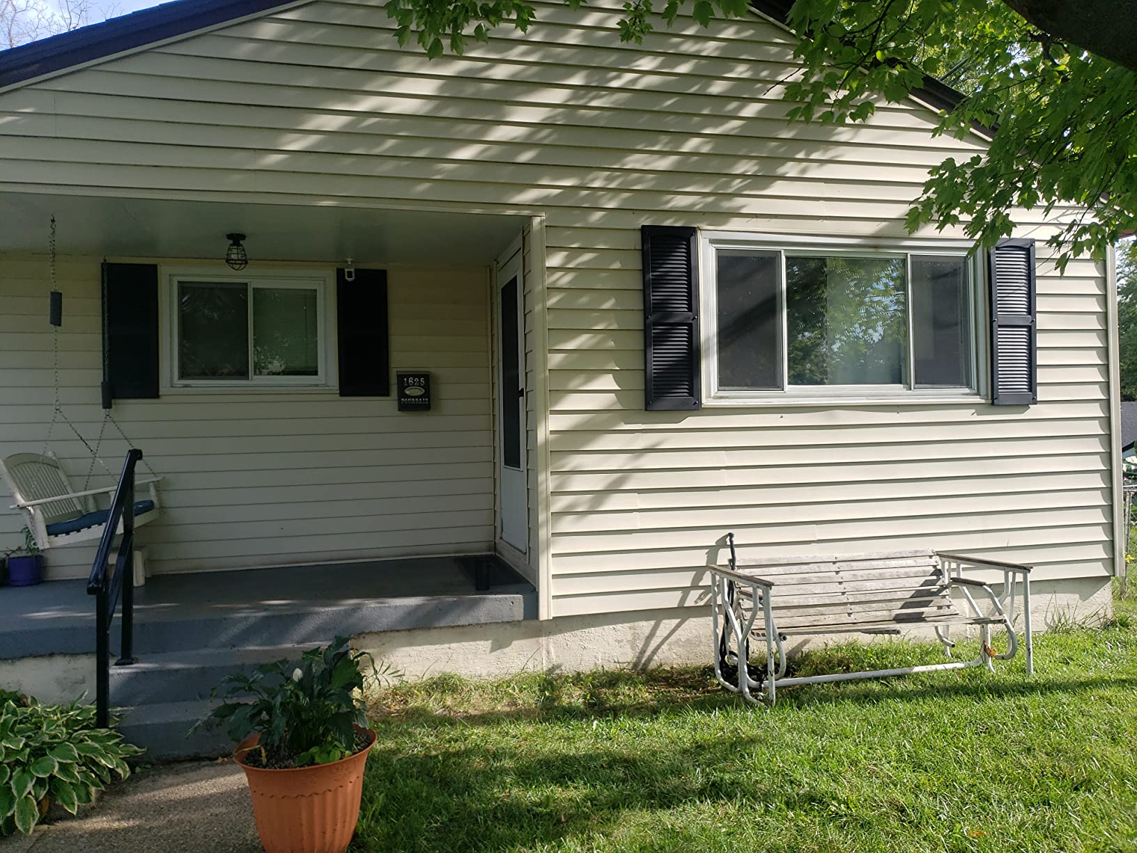 11/mo Finance Polaris Homeside Open Louver Vinyl Shutters (1 Pair) 141/2in. x 31in. 050