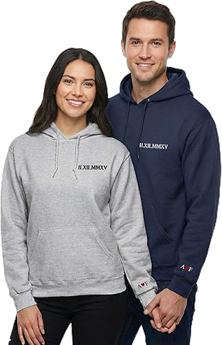 Sudaderas bordadas personalizadas con números romanos a juego para parejas con corazón inicial y fecha de aniversario