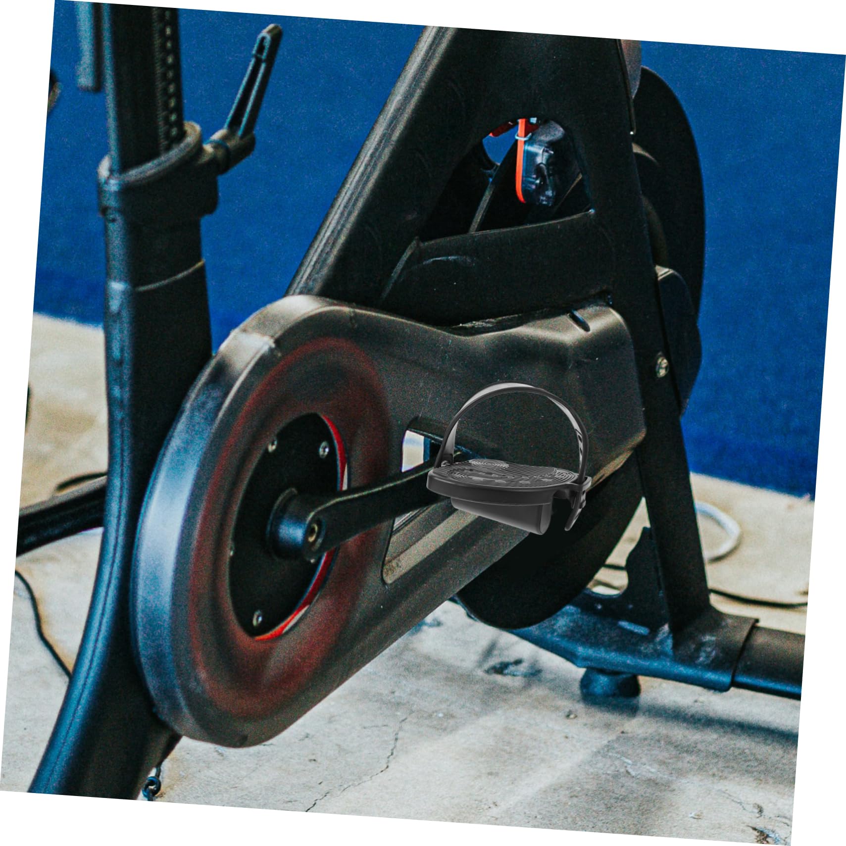 Abaodam 2 Ensembles Pédales Plates pour VTT Pédales Antidérapantes avec Sangles de Vélo Appartement Accessoires pour Vélo de Route