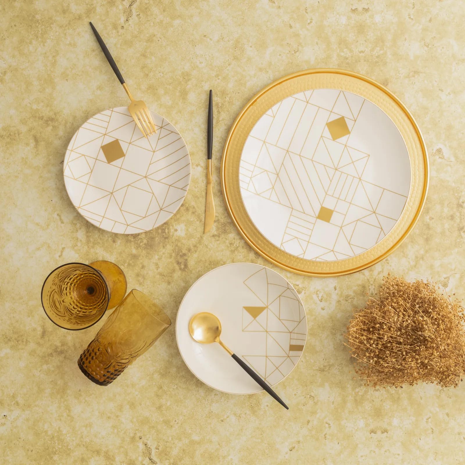 Elegantes 24-teiliges Speiseservice, 100% Porzellan, Weiß & Gold | Inklusive Serviergeschirr, Dessertteller, tiefen Tellern und Schüsseln | Nicht mikrowellen- und spülmaschinengeeignet