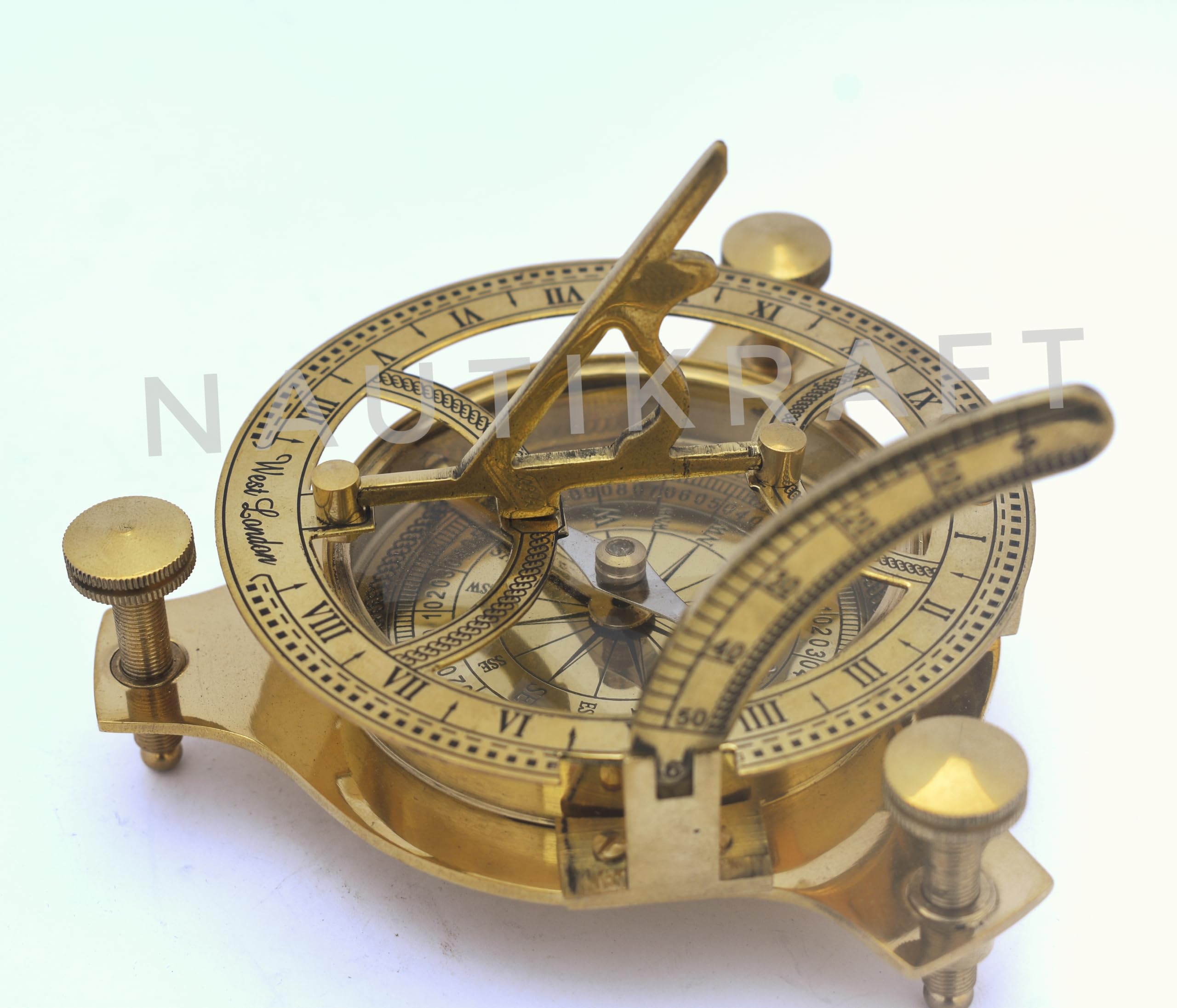 Classic Sundial with Built-in Compass - Handcrafted Timepiece for Outdoor Navigation and Timeless Beauty (2