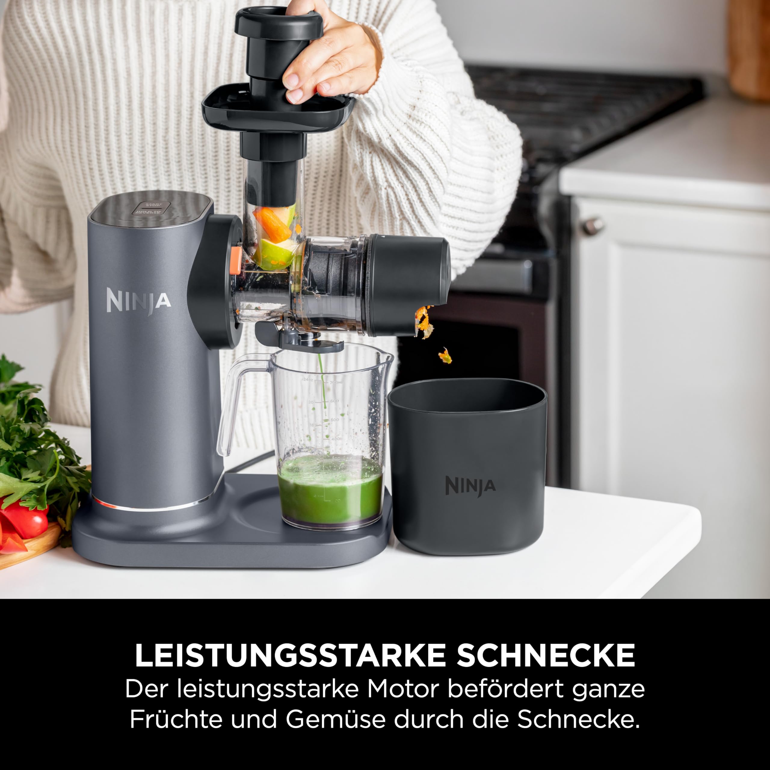 Ninja Kaltpresse-Entsafter 700-ml-Becher 1,1-L-Fruchtfleischbehälter spülmaschinenfest Grau JC151EU