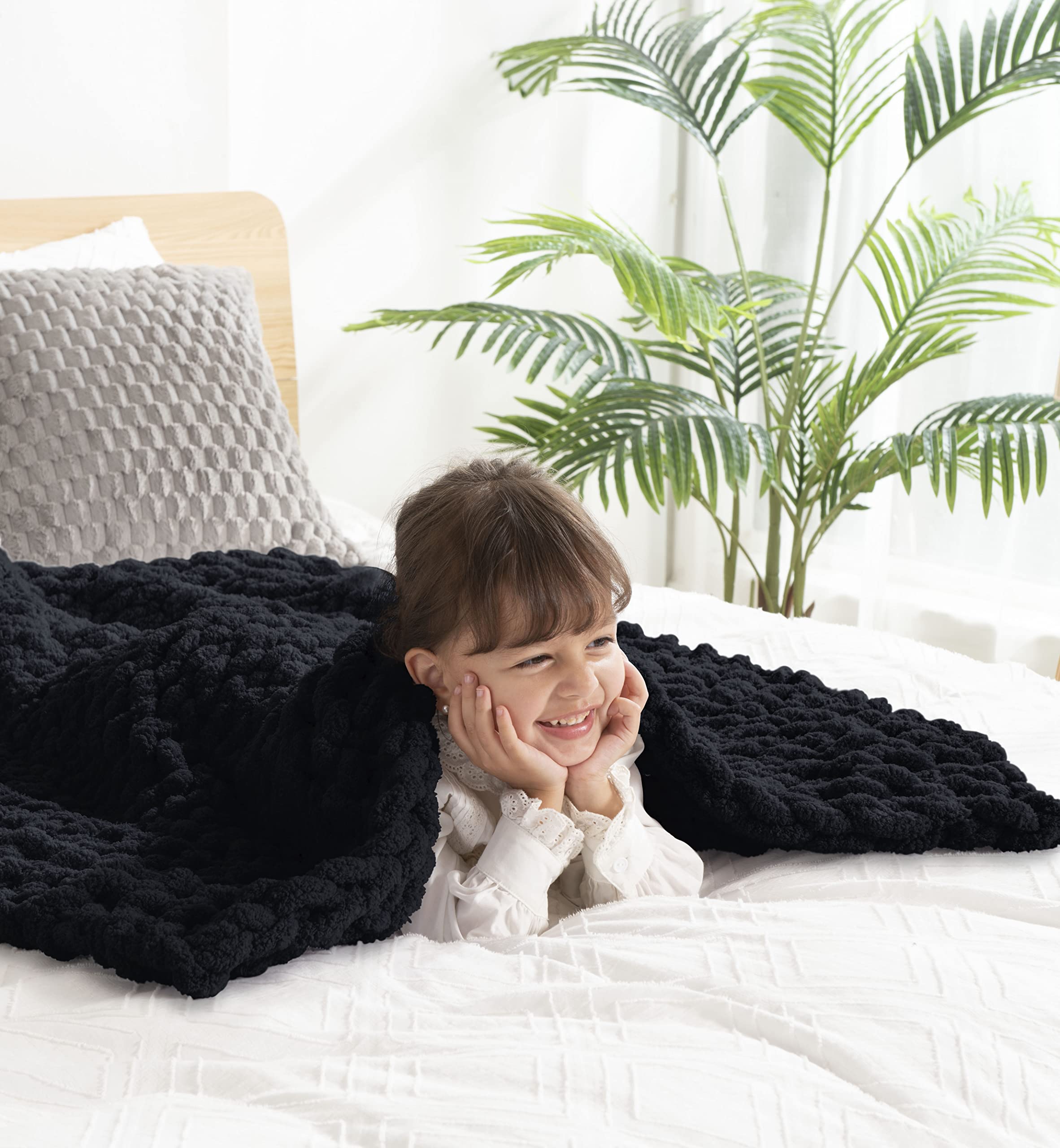clootess Chunky Knit Blanket Throw Chenille Cable Knitting (Black 40x40in)
