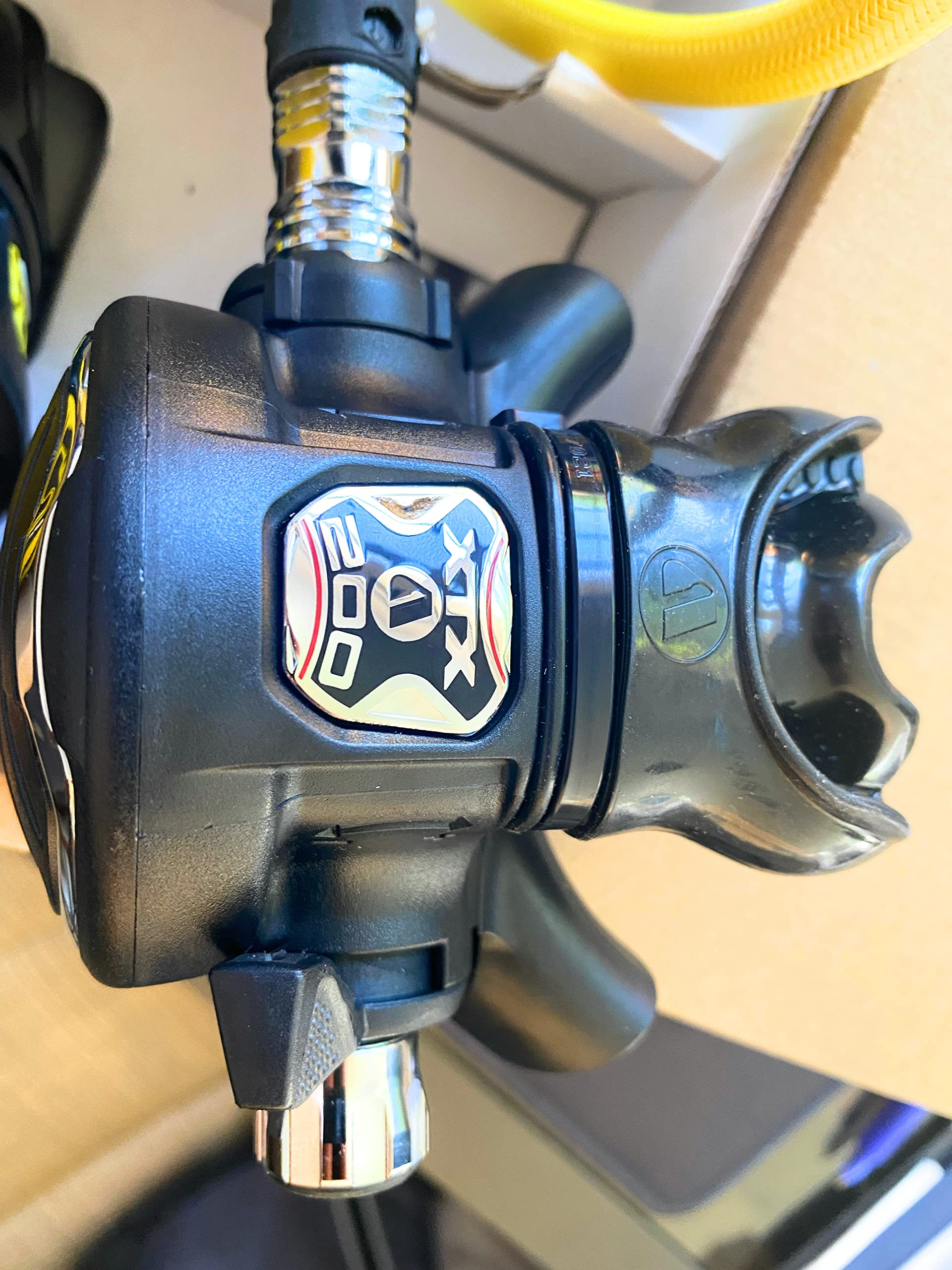 Apeks XTX 200 DIN Octopus XTX 40