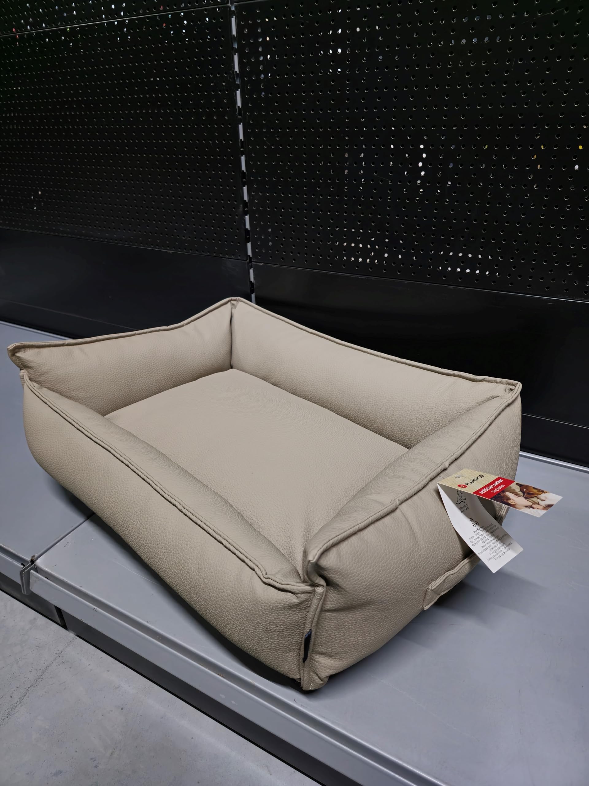 lamingo Panier Odet - Rectangulaire Beige (65x50x20 cm) - Cuir de Qualité Lavable - Confort pour Labrador, Bouledogue Français, Beagle, Schnauzer Nain et Cocker Spaniel.