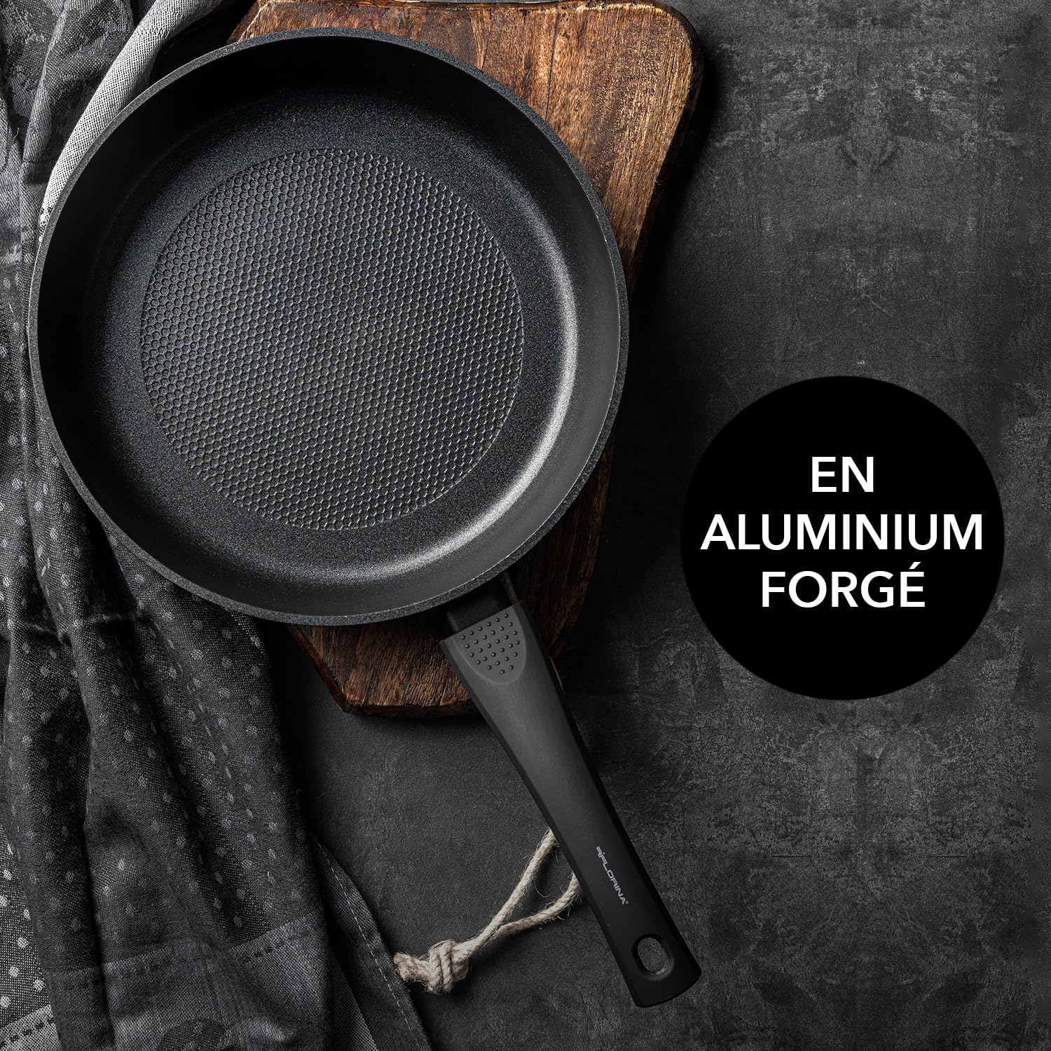 FLORINA - Silver Perfetto Aluminium Frying Pan I 26 cm Diameter I Induction Pan I Non-Stick Coating Universal Pan I Suitable for Induction Cookers, Gas Hobs and Electric Hobs (Black)