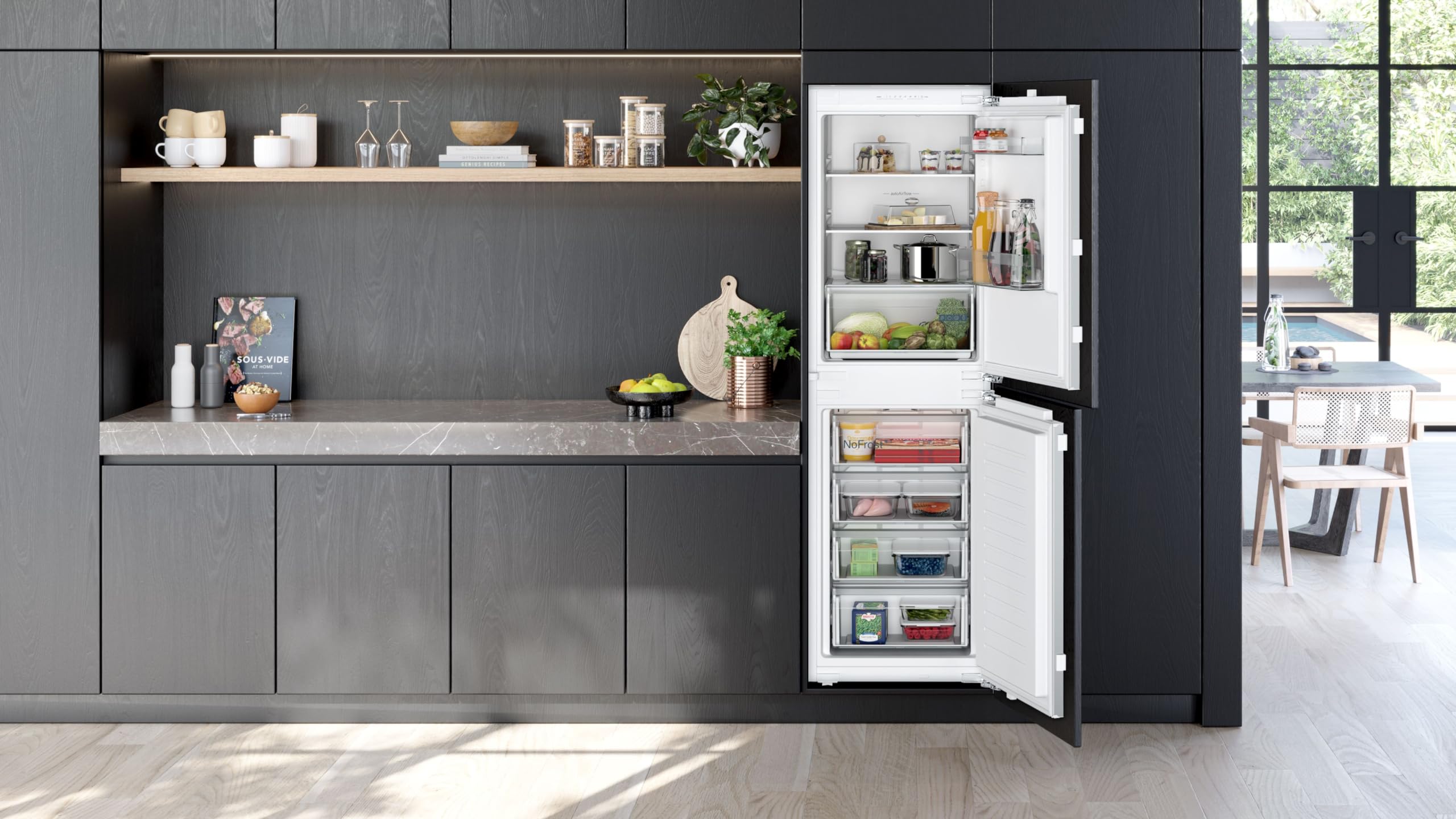 Siemens KI85NNFE0 iQ100 Einbau-Kühl-Gefrier-Kombination, 177,2 x 54,1 cm, 150 L Kühlen & 99 L Gefrieren, noFrost, autoAirflow - gleichmäßige Kühlung auf allen Ebenen, LED-Licht