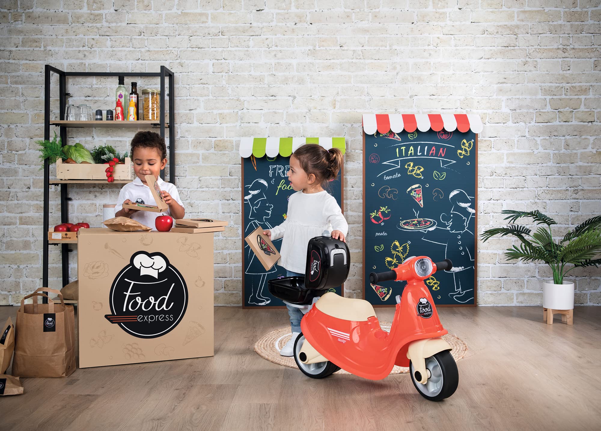 Smoby - Porteur Scooter Food Express - Rouge - Roues Silencieuses - Porte-Bagage - Mallette Amovible - Coffre à Jouets, Phare, Clé Mécanique - Dès 18 Mois