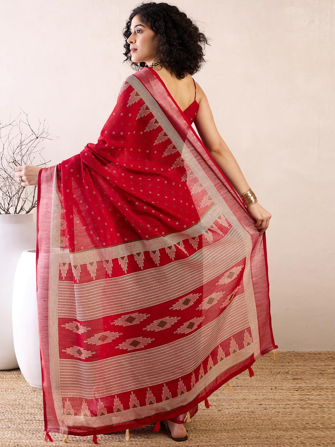 SAREE MALL Women's Red Cotton Linen Bagru Printed Ready To Wear one Minute Saree With Unstitched Blouse (RTWKHNA83004_AS)