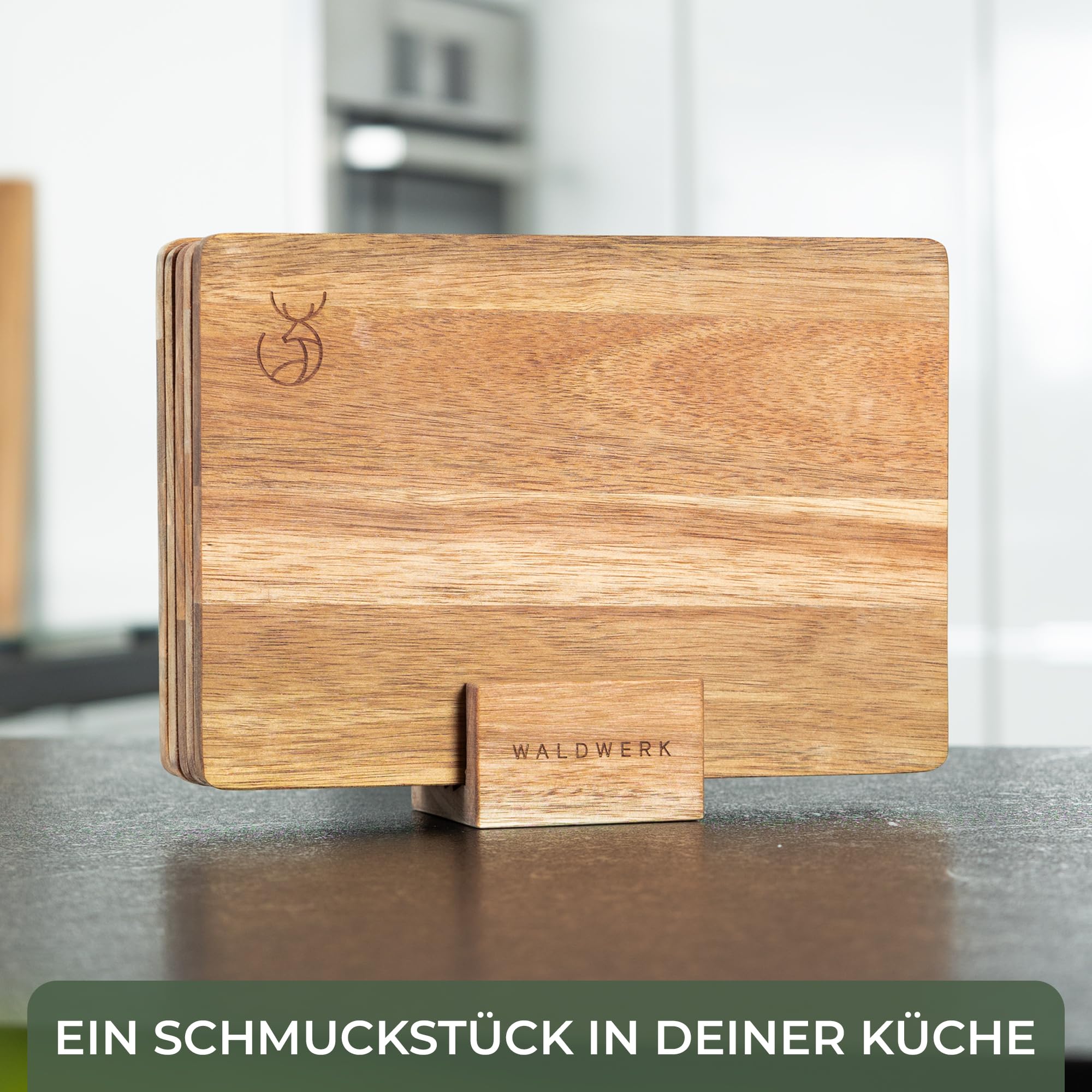 WALDWERK Frühstücksbrettchen 5er Set (23 x 16 x 1 cm) aus massiver Akazie - Frühstücksbrettchen Holz mit Ständer - 5 Schneidebretter aus Holz - Brettchen perfekt für Frühstück (5 Bretter)