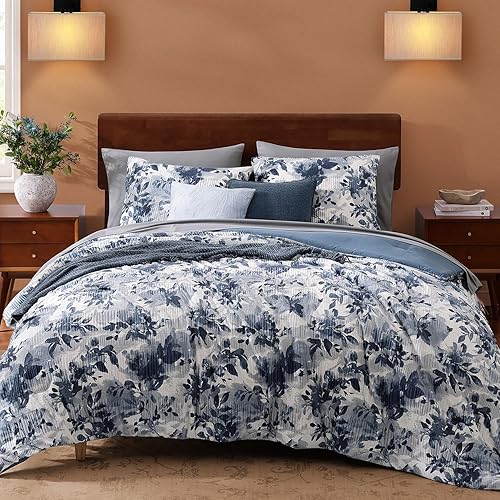 CASAAGUSTO Juego de edredón tamaño Queen, 7 piezas de edredón floral azul marino con patrón de hojas de flores, diseño de terciopelo suave para