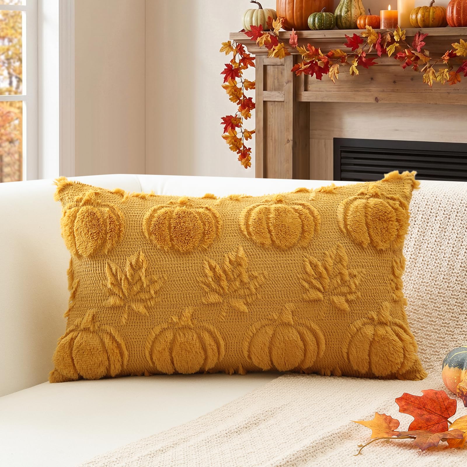 Sungeek Fall Cushion Covers 30x50cm, Pumpkin Maple Leaves Autumn Thanksgiving Decoration Throw Pillow Covers Farmhouse Soft Plush Faux Fur Pillow Case for Sofa Bedroom Living Room, Yellow