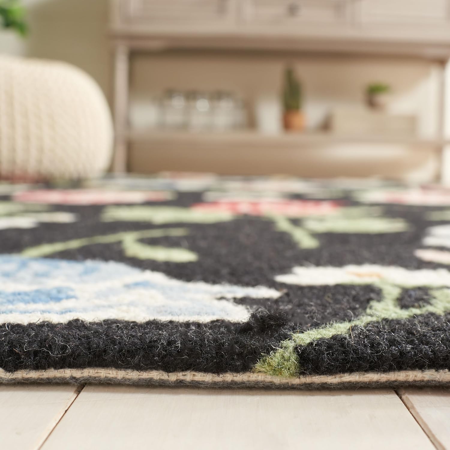 SAFAVIEH Chelsea Collection Runner Rug - 2'3" x 8', Black & Red, Floral French Country Design, Handmade Wool, Ideal for the Living Room, Bedroom, Dining Room (HK220Z-28)