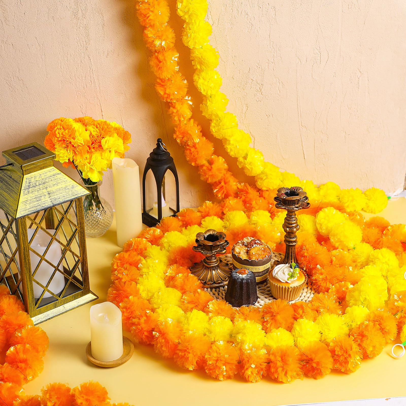 Marigold Garlands · Free Stock Photo, image size:1600x1600