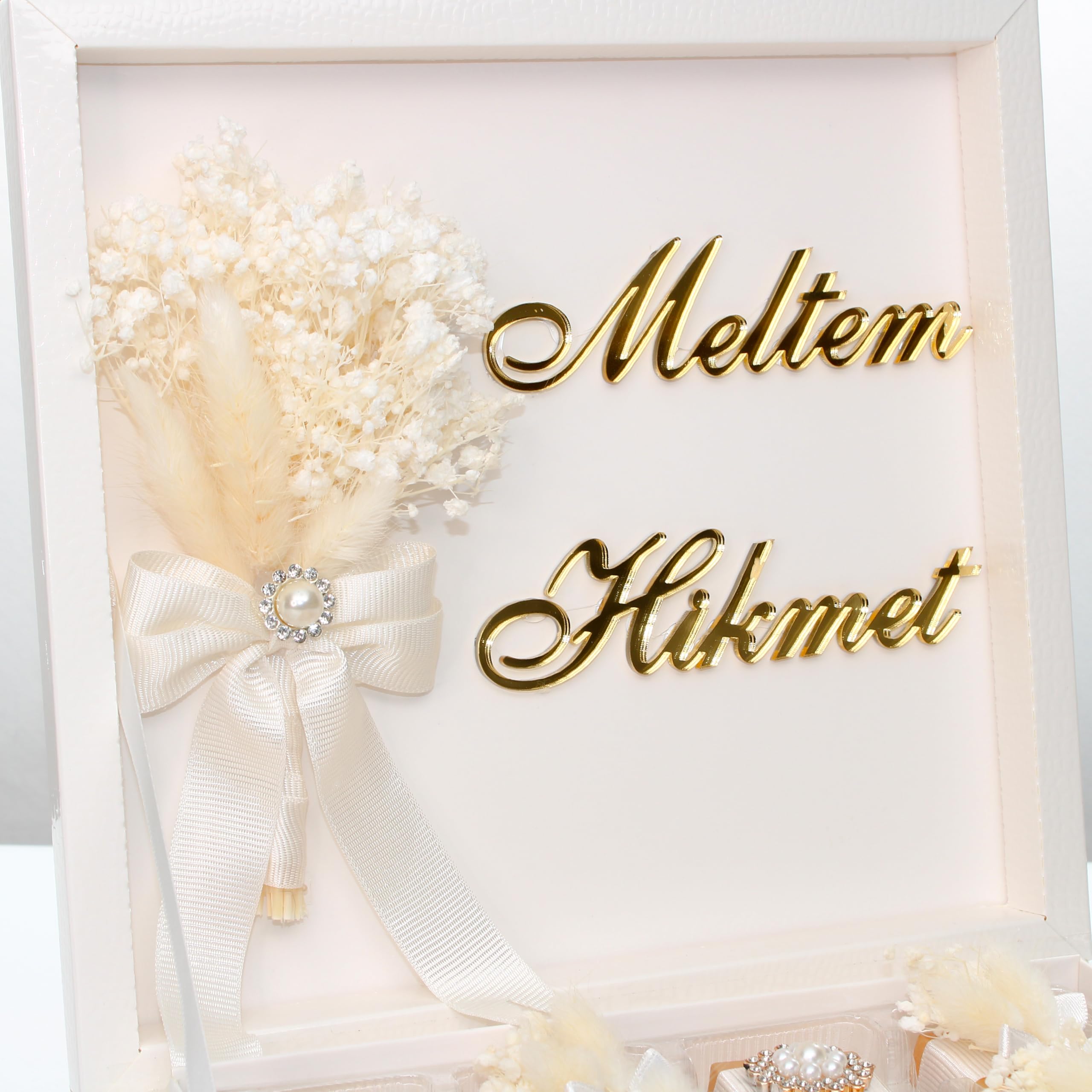Personalisierbare Dubai Schokolade Geschenkbox – 16/24 Stück | Luxus Pralinen mit Trockenblumen & Schleife | Elegante Schokoladenbox für Hochzeit, Verlobung & besondere Anlässe