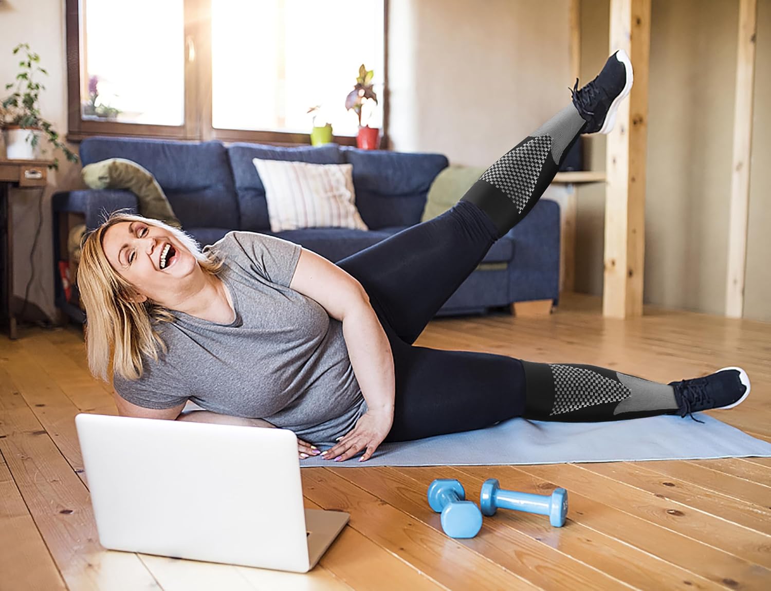 Double Couple 5 Pairs Wide Calf Compression Socks for Men Women Extra Plus Size Knee High Support - Image 7