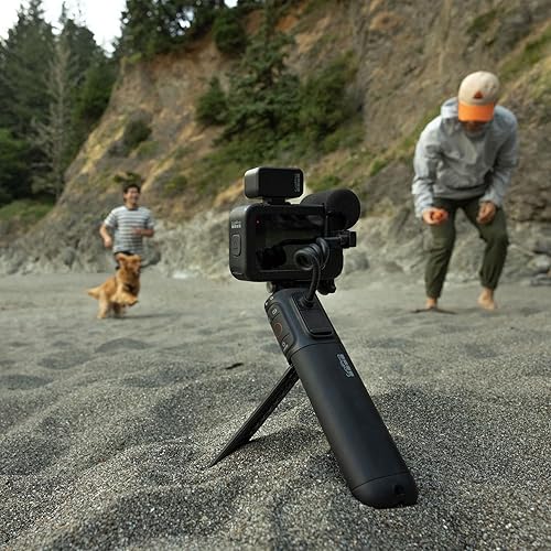 Miniatura 10 de GoPro HERO12 Black Creator Edition: incluye HERO12 Black, Volta (agarre de batería, trípode, control remoto), Media Mod, Light Mod, batería Enduro y