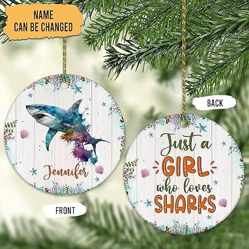 Miniatura 2 de Hyturtle Adorno de Navidad personalizado para los amantes de los tiburones, adorno de cerámica con nombre personalizado con nombre de Just A Girl