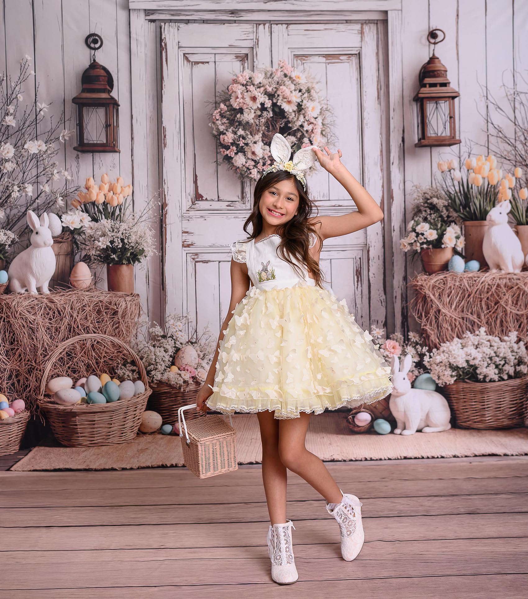 Kate Spring Sfondo fotografico con coniglietto pasquale 10x6.5ft/3x2m uova di Pasqua balle di fattoria porta in legno bianca rustica sfondi per studio fotografico floreale del fienile