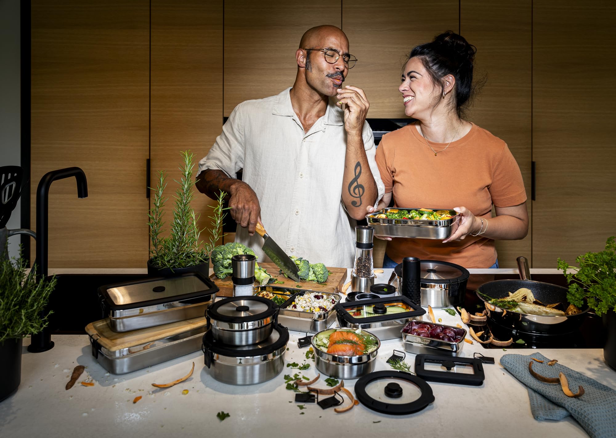 Image secondaire de Boîte à déjeuner ronde en acier inoxydable RÖSLE Flexx 2GO