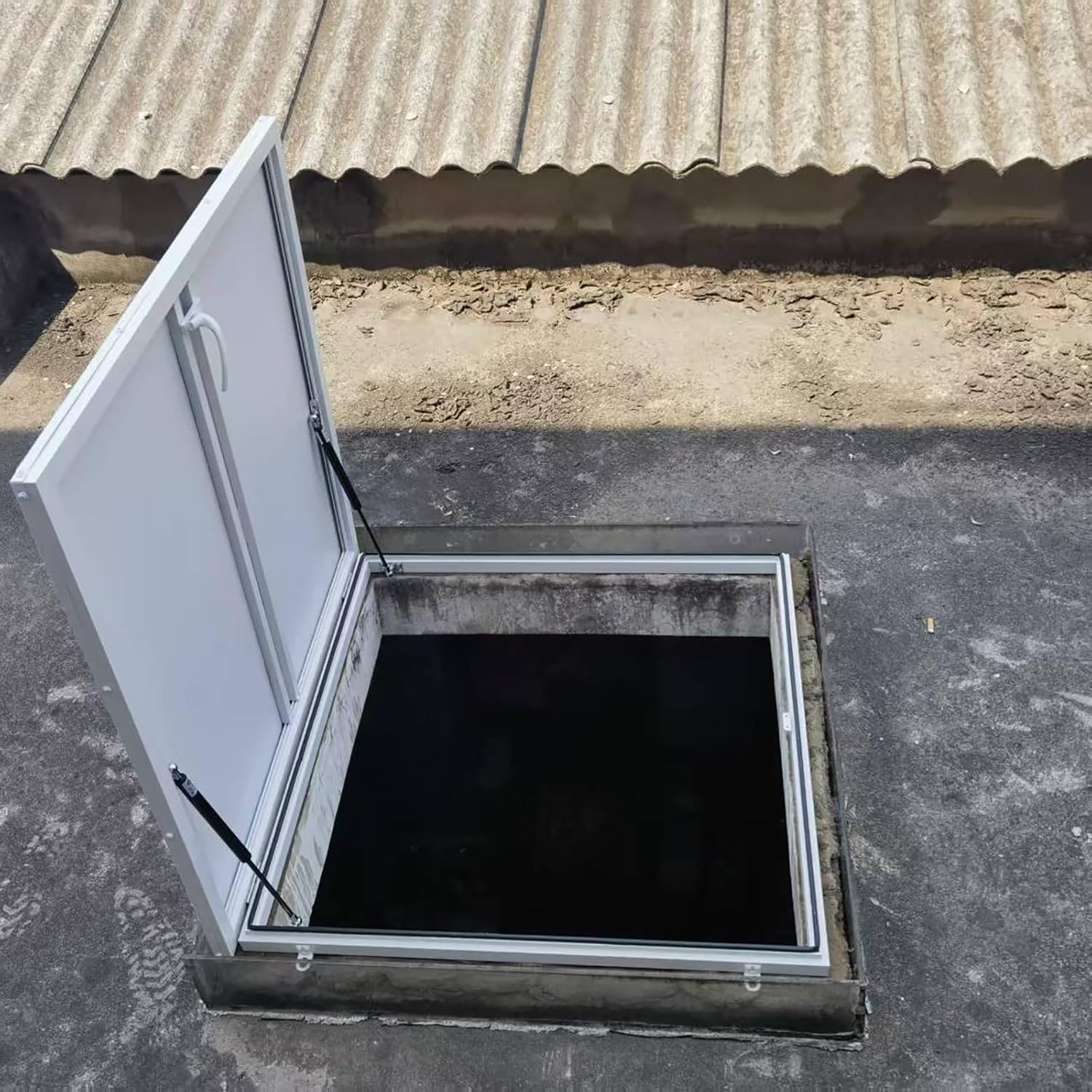 Commercial Roof Access Hatch 20" 22" 24" 30" 32" 34" 36" 38" 40" Length Roof Hatch Rooftop Hatch Cover Plate Attic Basement Exit Covers Roof Hatch Door Skylight For Wellheads Cellar Manhole(White,40"x
