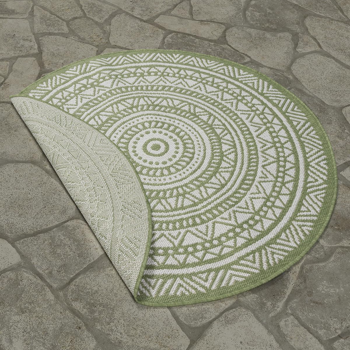 the carpet Mistra - robuster Outdoor Teppich, modern, Wetterfest & UV-beständig, für Balkon, Terrasse und Wintergarten Aber auch für die Küche geeignet, flachgewebt, Mandala, Grün, 160 x 160 cm Rund