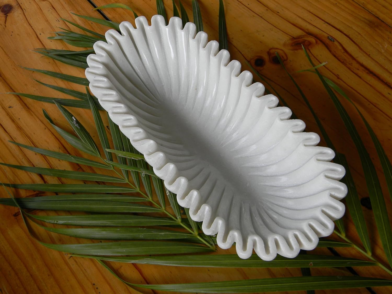 Handcrafted Decorative Marble Scallop Bowl - White Decorative Ruffle Bowl Centerpiece - Perfect for Flowers, Fruit, Keys, Rings