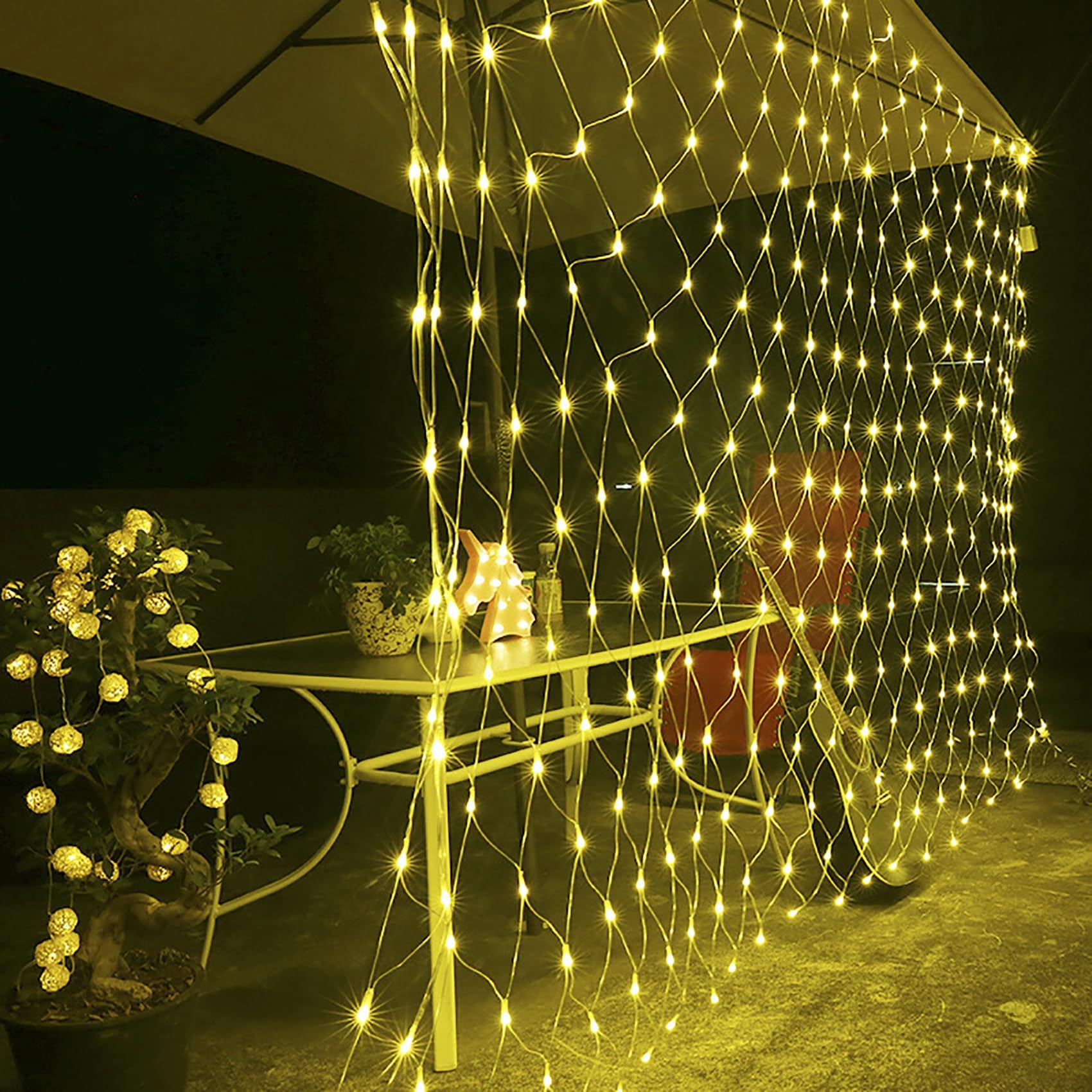 Luces solares de red para jardín con control remoto, guirnalda de luces de malla de 3 x 2 m, 192 LED, 8 modos de encendido y apagado automático (Blanco cálido)