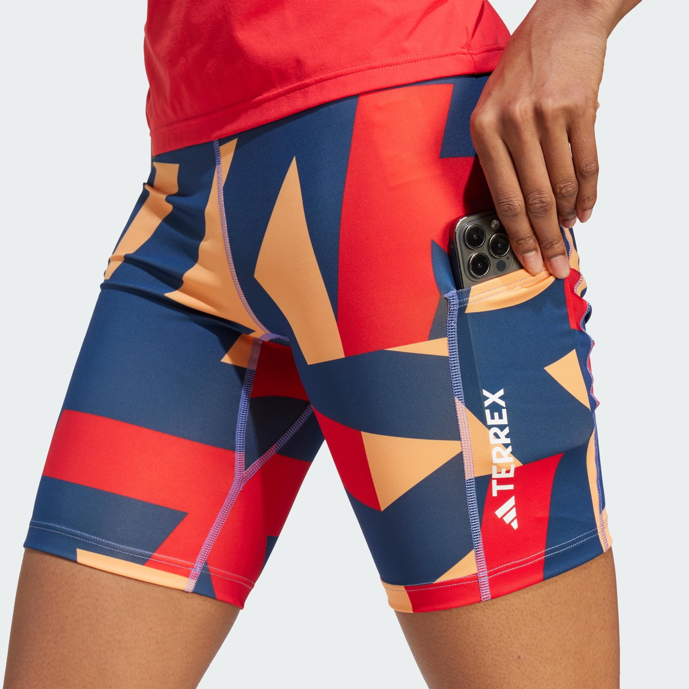 adidas Damen Terrex Multi 8inch Printed Tight Shorts, Semi Impact Orange/Pure Ruby/Pure Ruby/Semi Cobalt Blue, XL – Ansicht 2