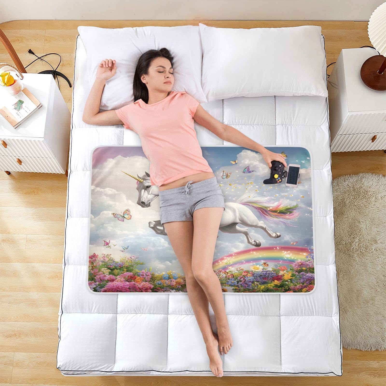 CEBUGI 34” x 52”Washable Underpads Heavy Absorbency Waterproof Incontinence Bed Pads White Horse Pee Pads for Adults Kids and Baby