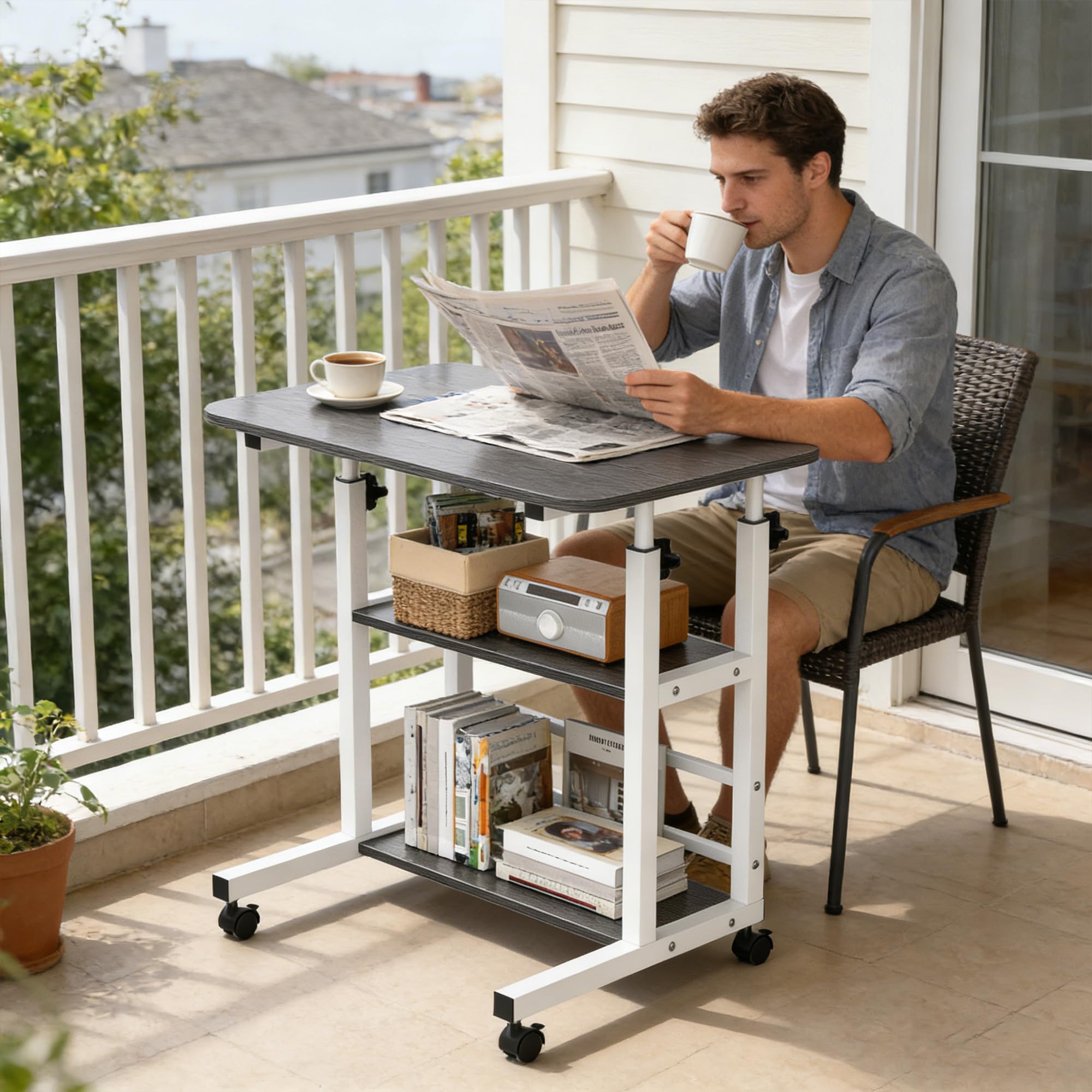 Verdego Höhenverstellbarer Schreibtisch, Beistelltisch mit Rollen, 2 Ablagen, PC Tisch 40 x 60 x 56-82cm, Platzsparender, Kleiner Mobiler Computertisch für Home Office, Sofa, Bett (Schwarz)