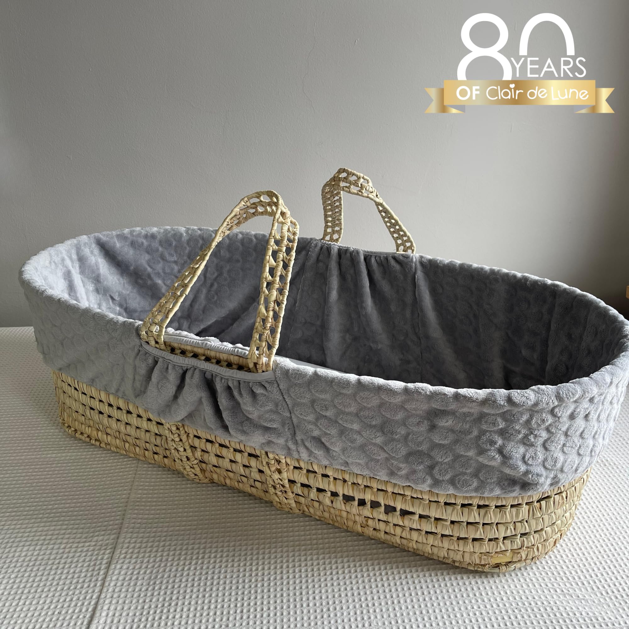 Clair de Lune Marshmallow Ersatz-Palme und Weidenkorb, 104 x 72 cm, Grau