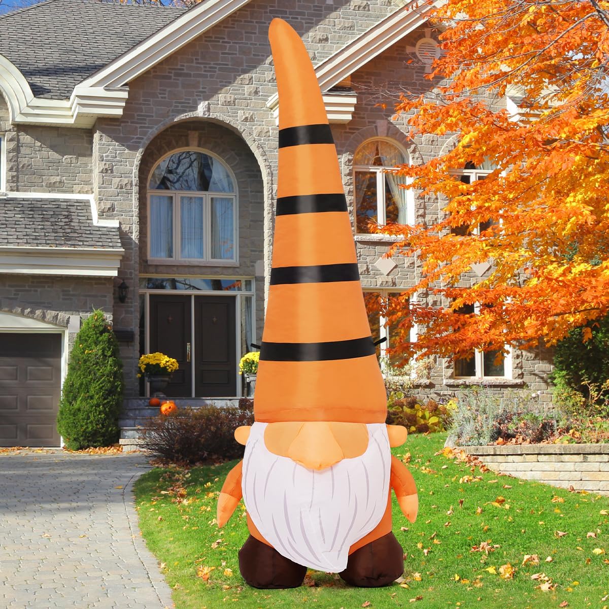 COMIN 5FT Thanksgiving Inflatables Gnome Blow Up Ourdoor Yard Decoration Built-in LEDs for Fall Garden Lawn Decor