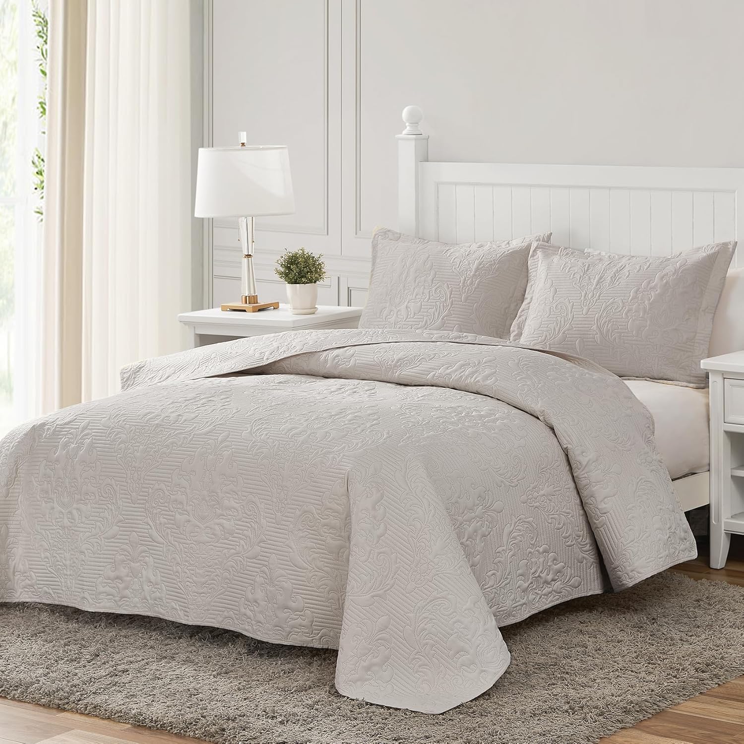 Hansleep Cream Quilt King Size - Damask Ultrasonic All Season Bedspread King, Soft Lightweight Coverlet Bedding Set, 3 Piece (1 Quilt, 2 Pillow Shams)