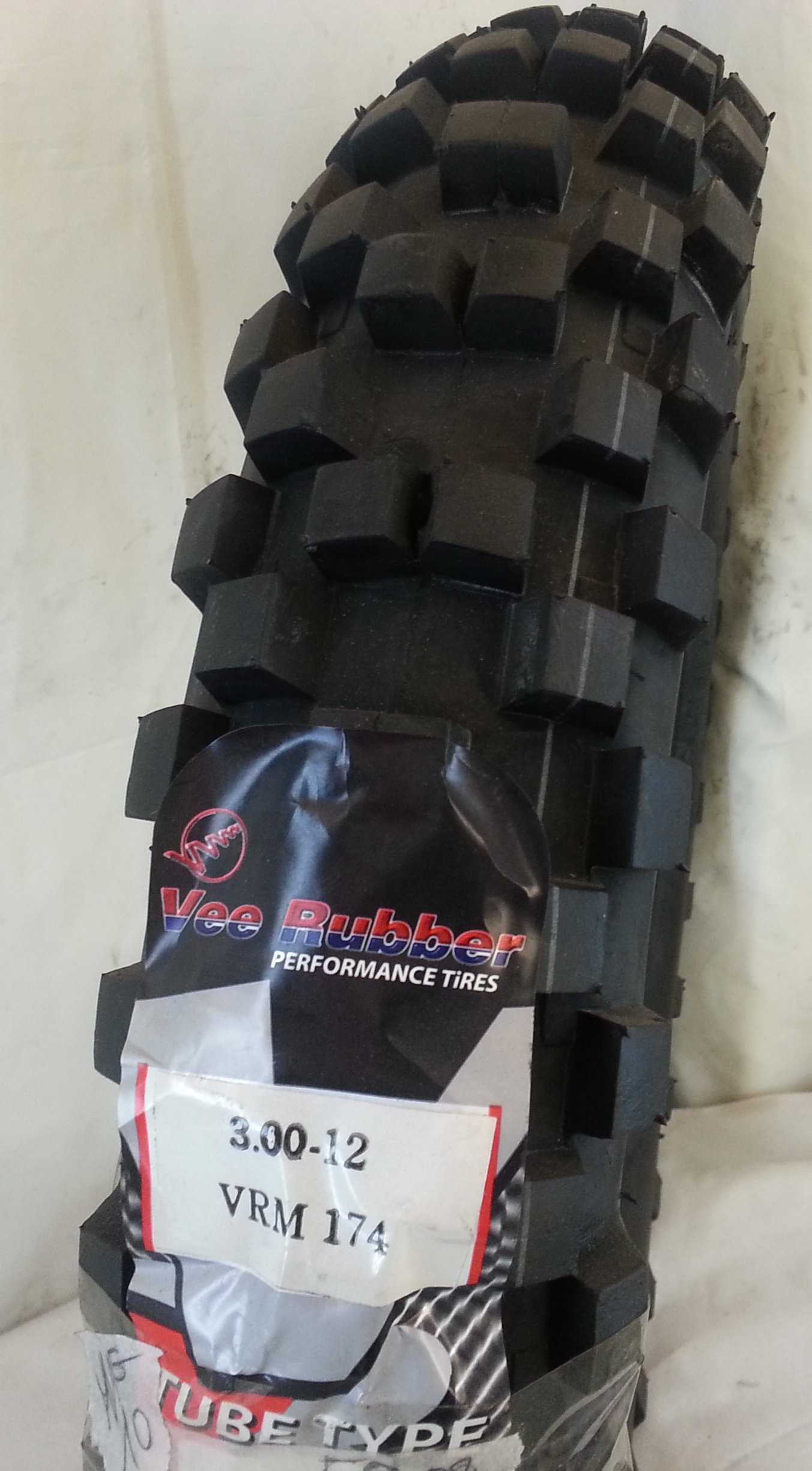 Copertone pneumatico 3.00-12 VEE RUBBER V174 CROSS enduro