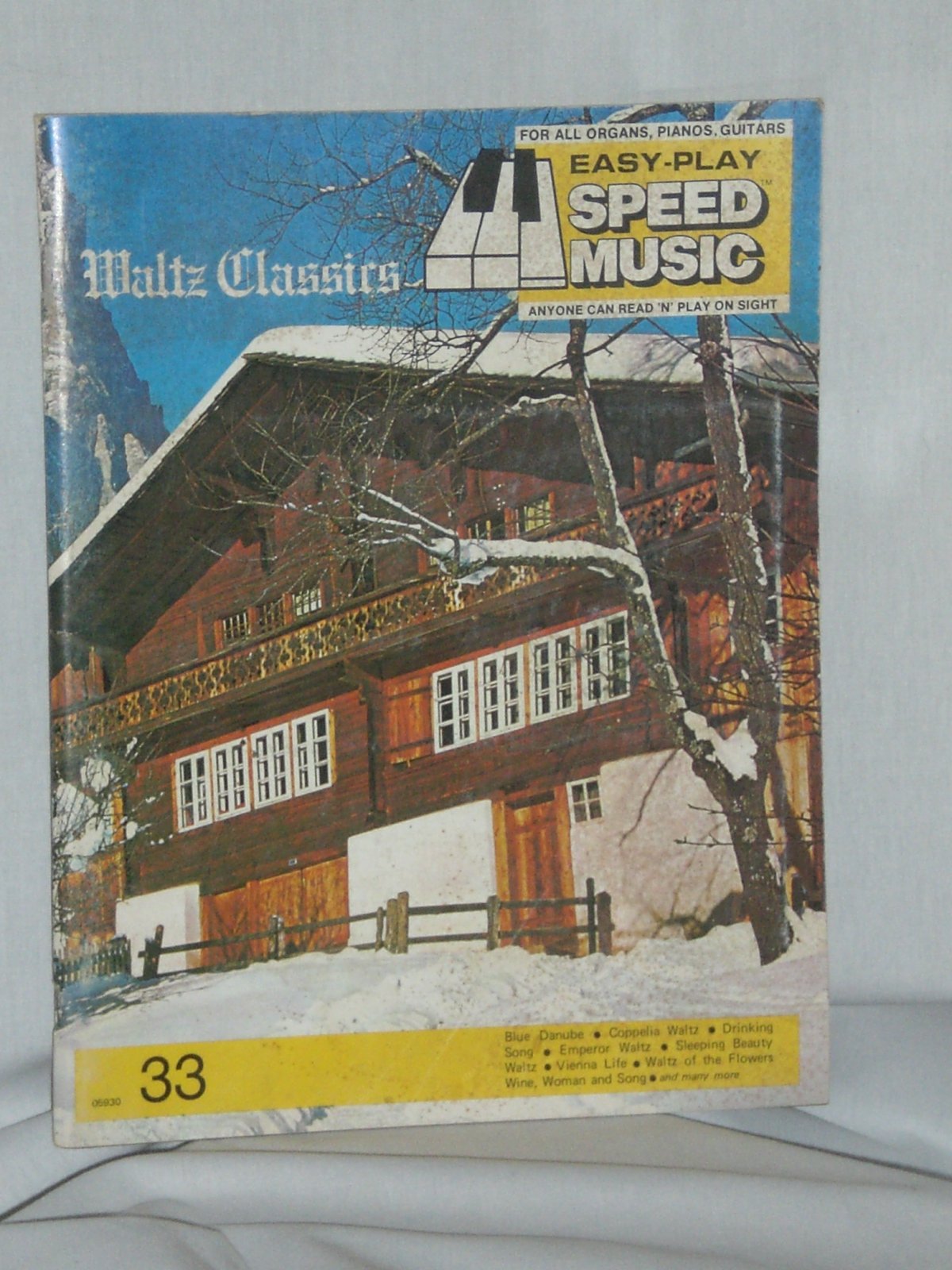 Easy Play Speed Music Waltz Classics # 33 Organs, Piano, Guitars