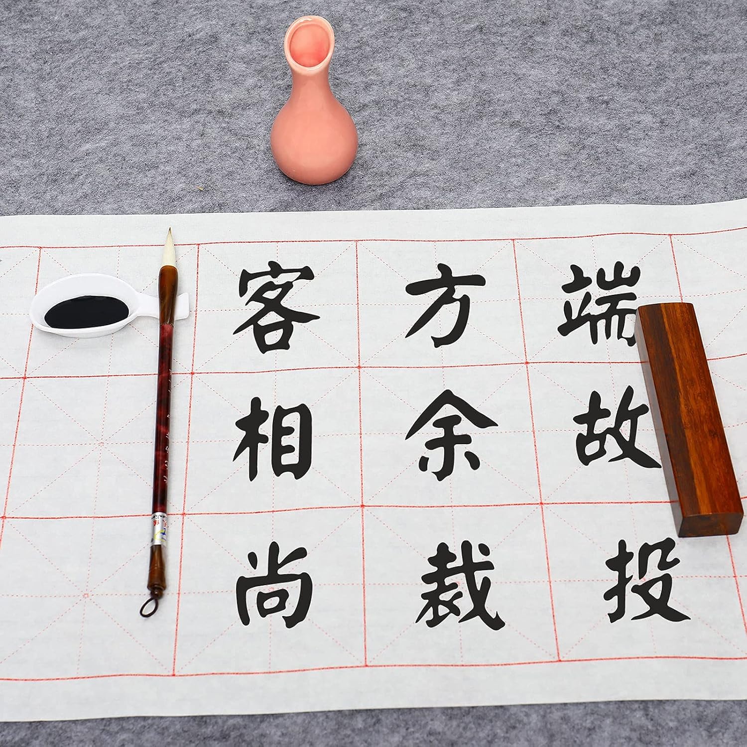 MEGREZ Chinese Calligraphy Brush Writing Sumi Paper, Xuan Paper Roll Rice Paper with Grids for Students and Beginners Practice Chinese Japanese Calligraphy 7.5 cm/Grid, 13.7" x 1968.5"/Roll, White