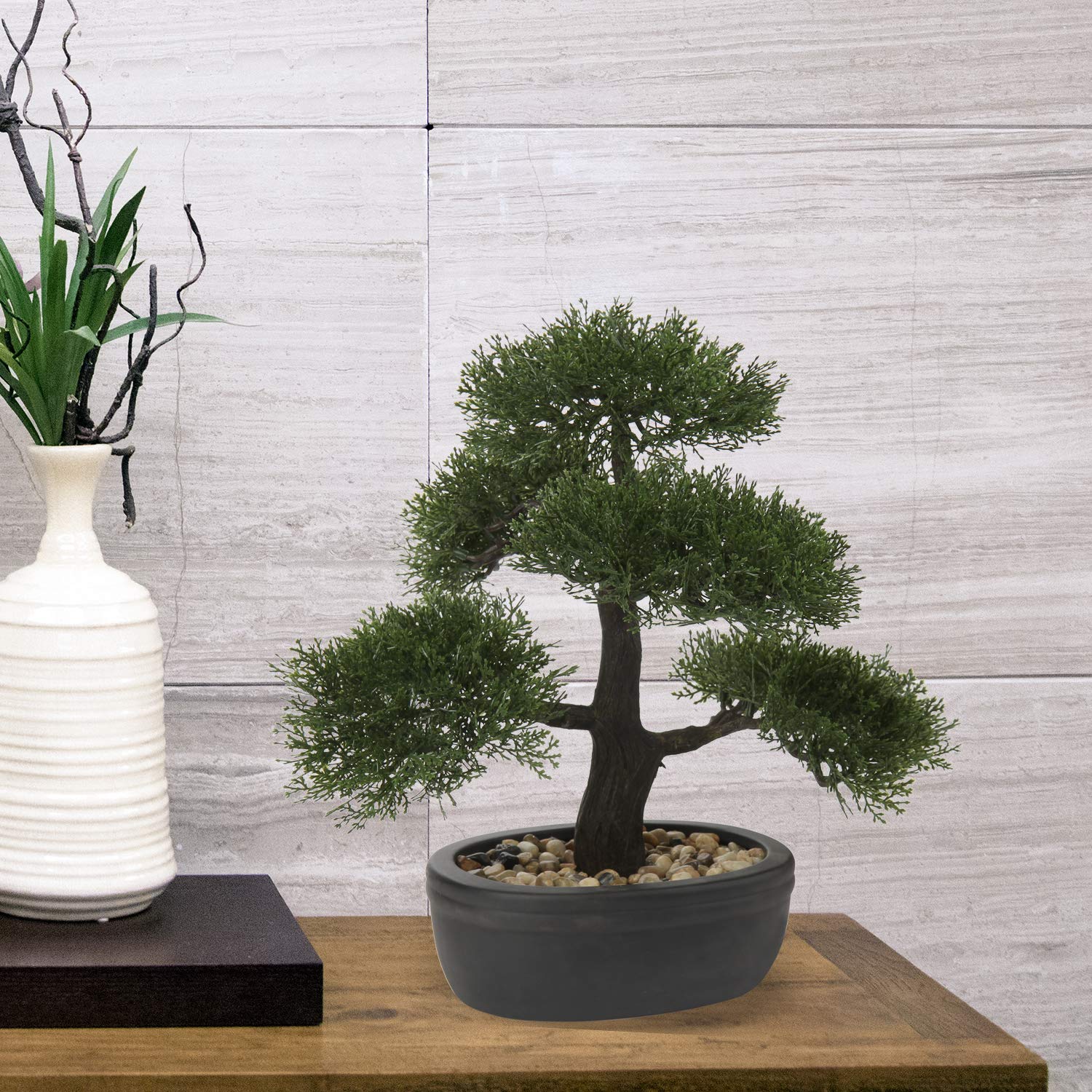 Briful Kunstbonsai Naturgetreue Künstliche Pflanze Kunstbaum Bonsai Zeder Kiefer Podocarpus Plastik Pflanze Kunstpflanze mit Keramik-Übertopf in Schwarz für Baddeko Desktop Büro Fensterbank