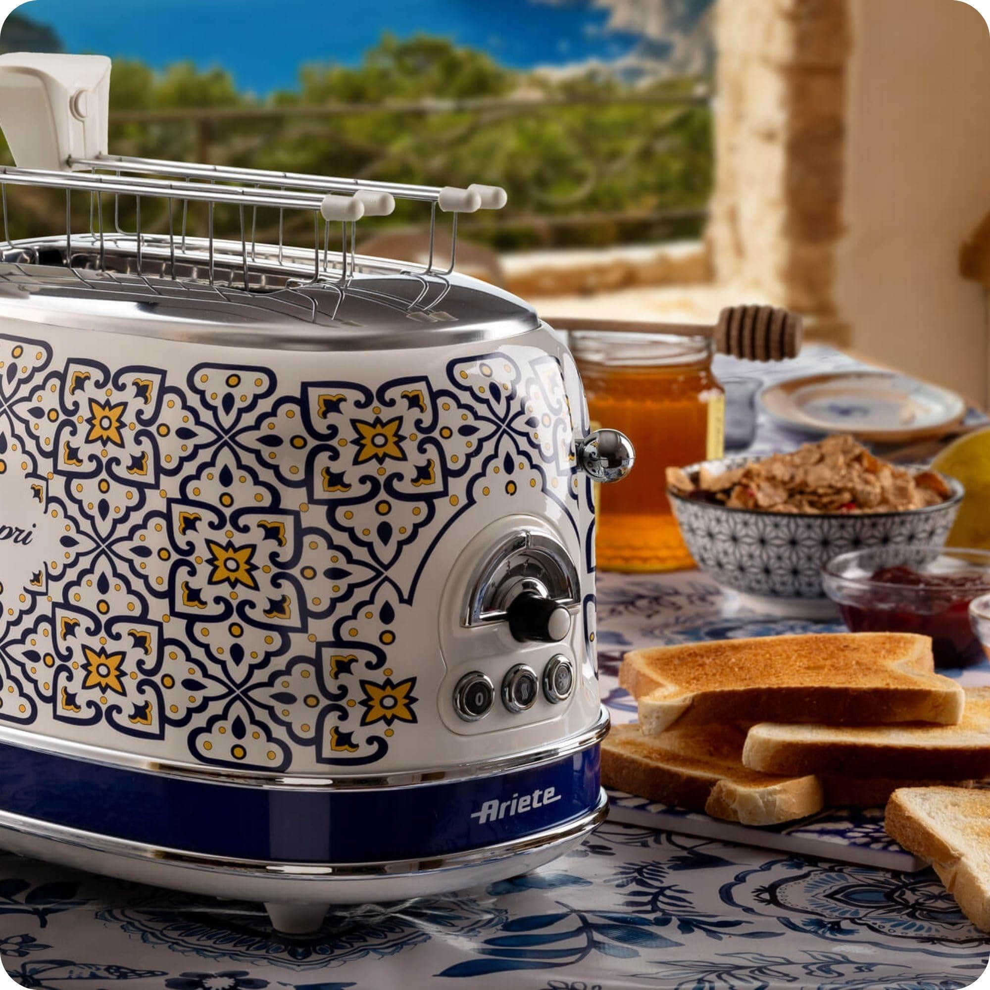 Ariete 155 Tostapane Capri, 810W, 2 fette, 6 livelli di doratura, Vassoio raccogli briciole, Funzione defrost, Espulsione automatica, Con pinze, Bianco e Blu