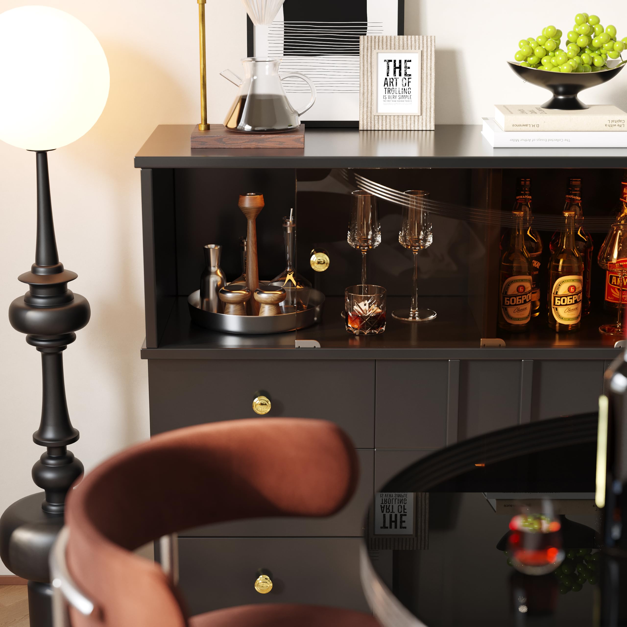 Mobile da cucina, credenza nera con ante fumose in vetro, 120 x 33 x 95 cm, design moderno.